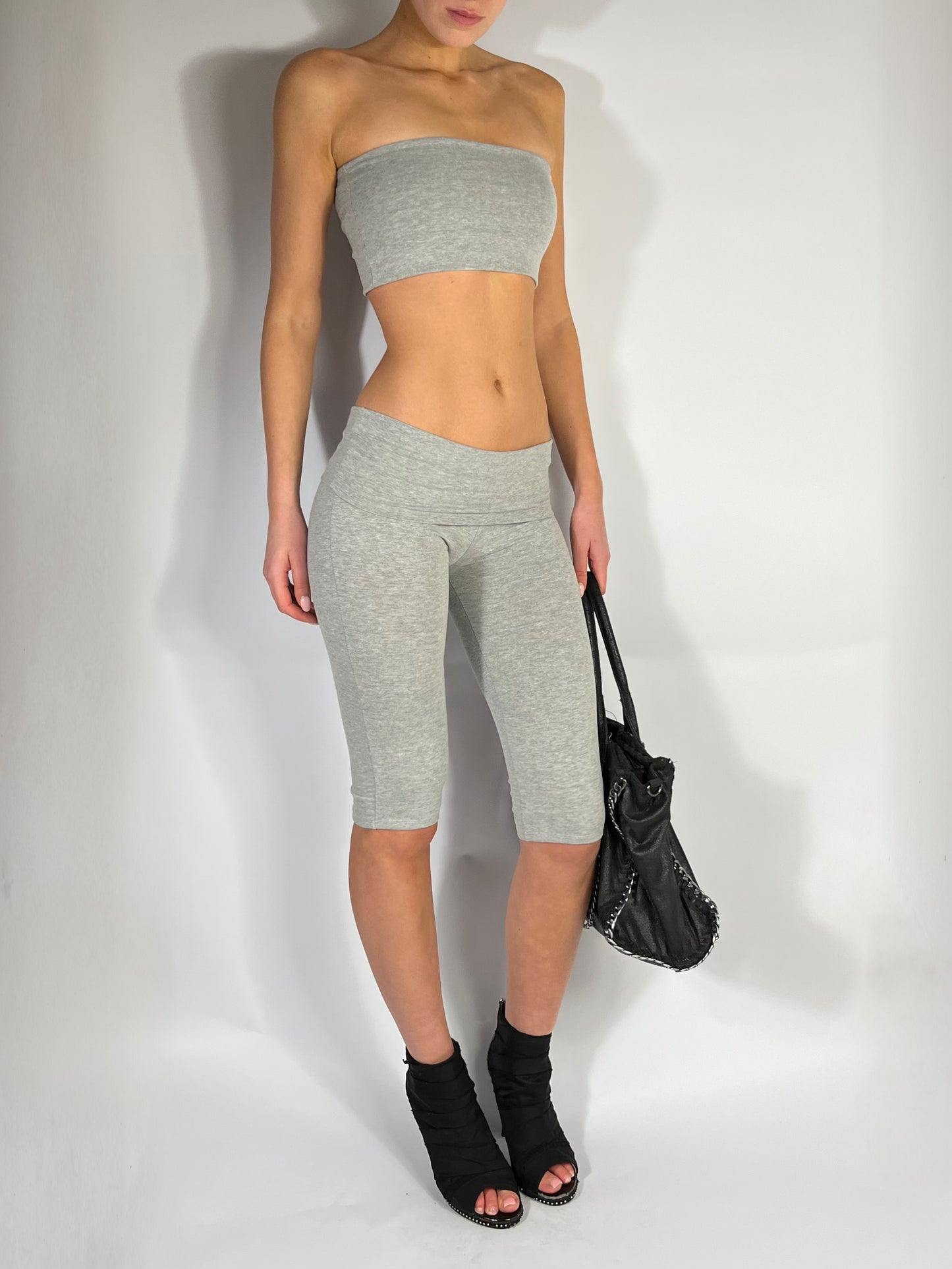 GREY CAPRI PANTS AND BANDEAU SET