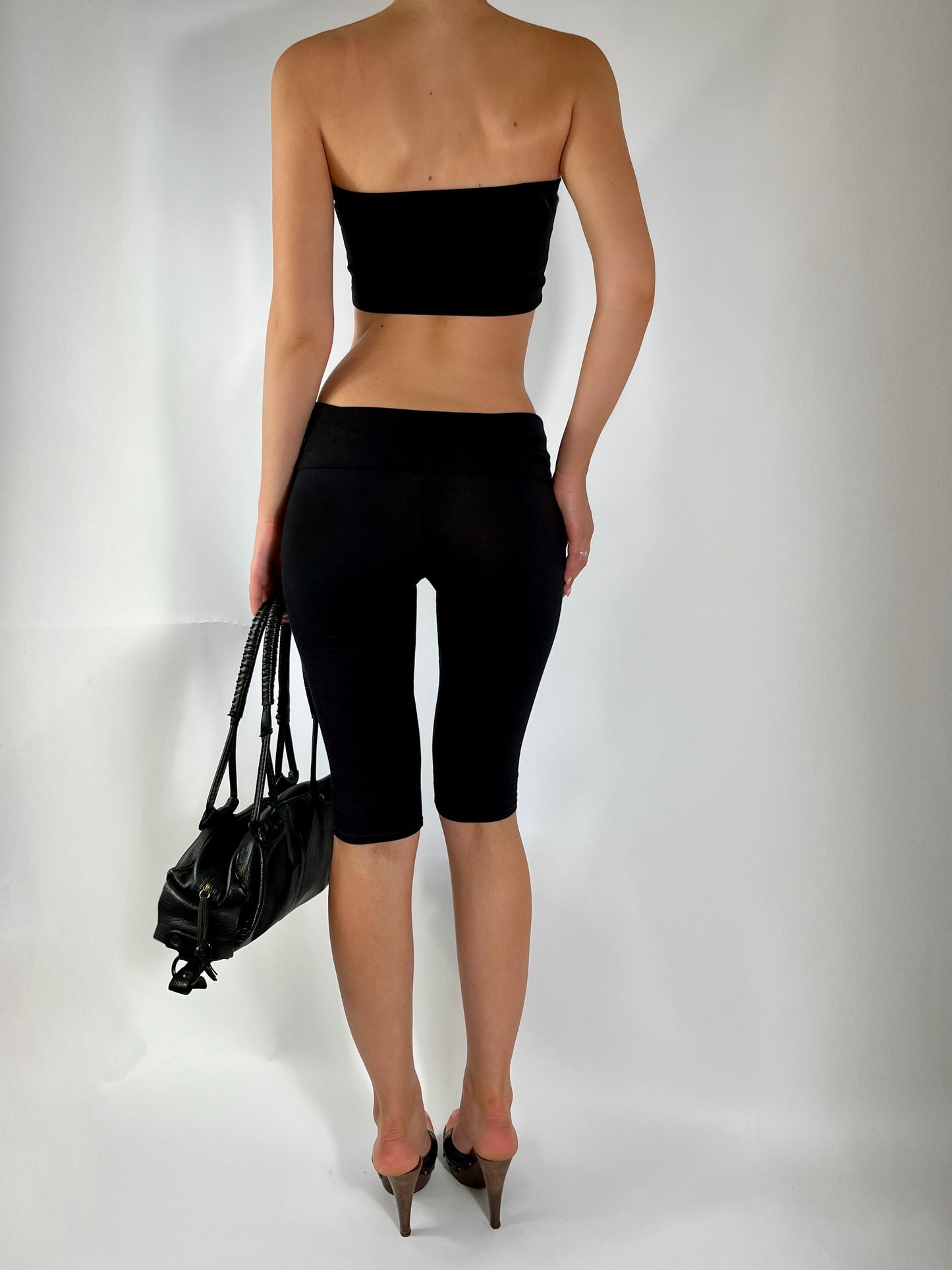 BLACK CAPRI PANTS AND BANDEAU SET