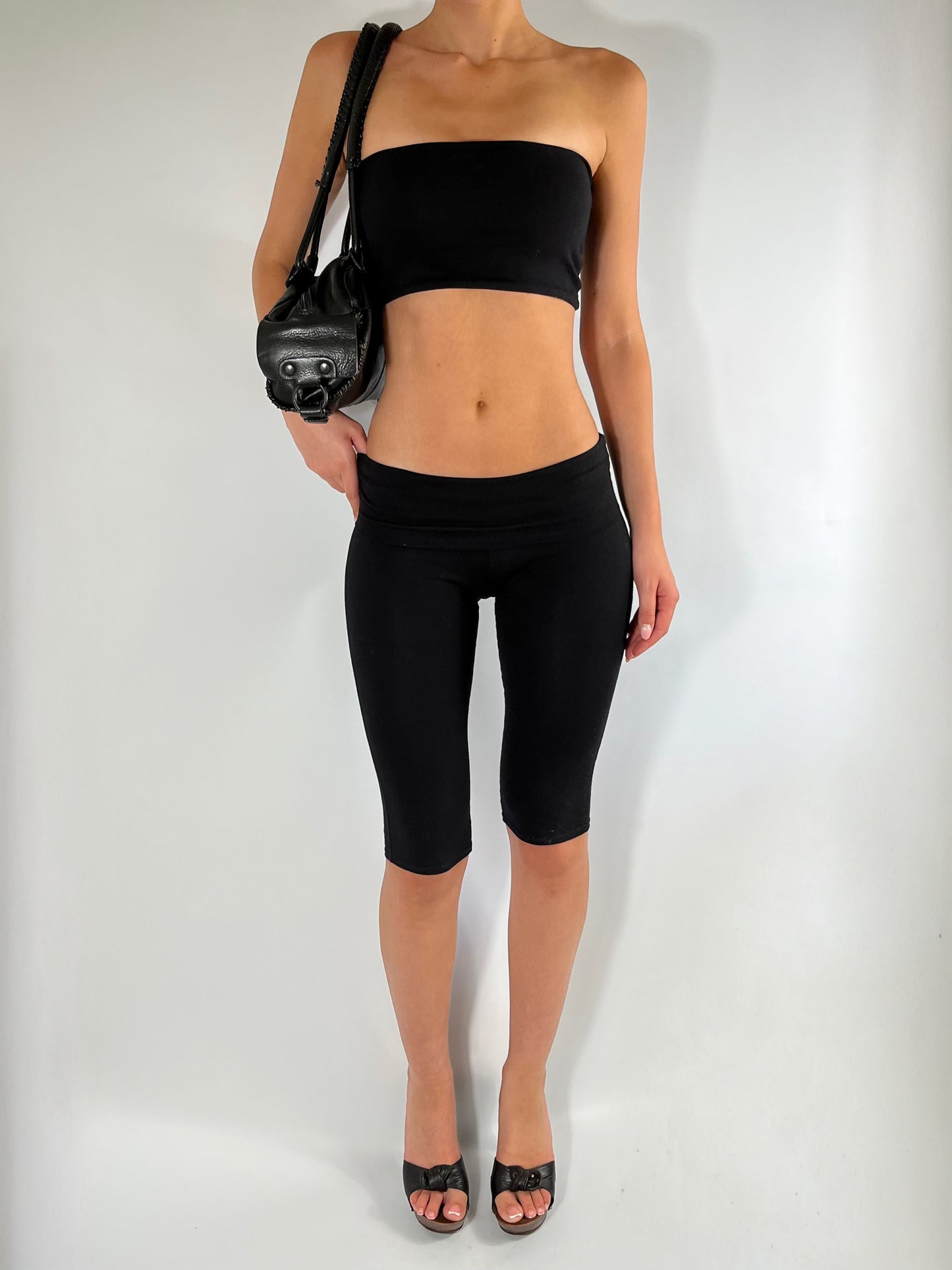 BLACK CAPRI PANTS AND BANDEAU SET