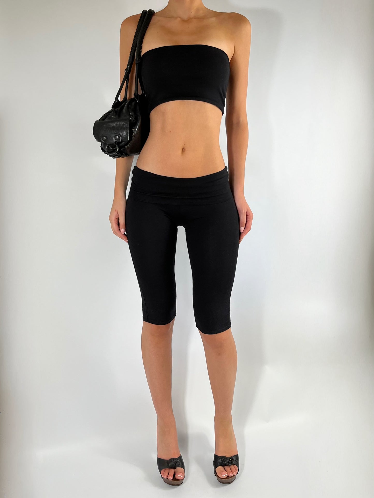 BLACK CAPRI PANTS AND BANDEAU SET