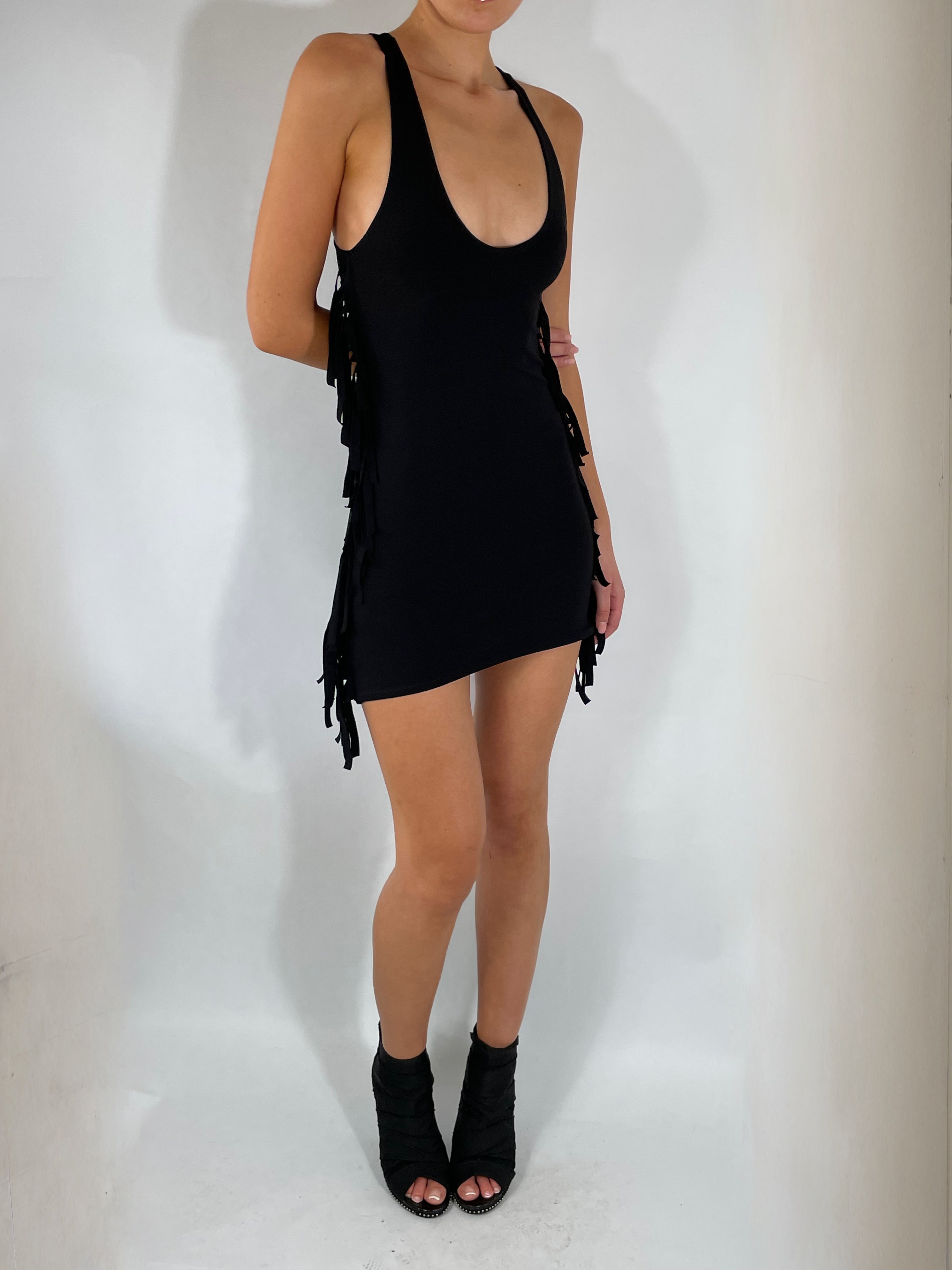 黑色流蘇連身裙