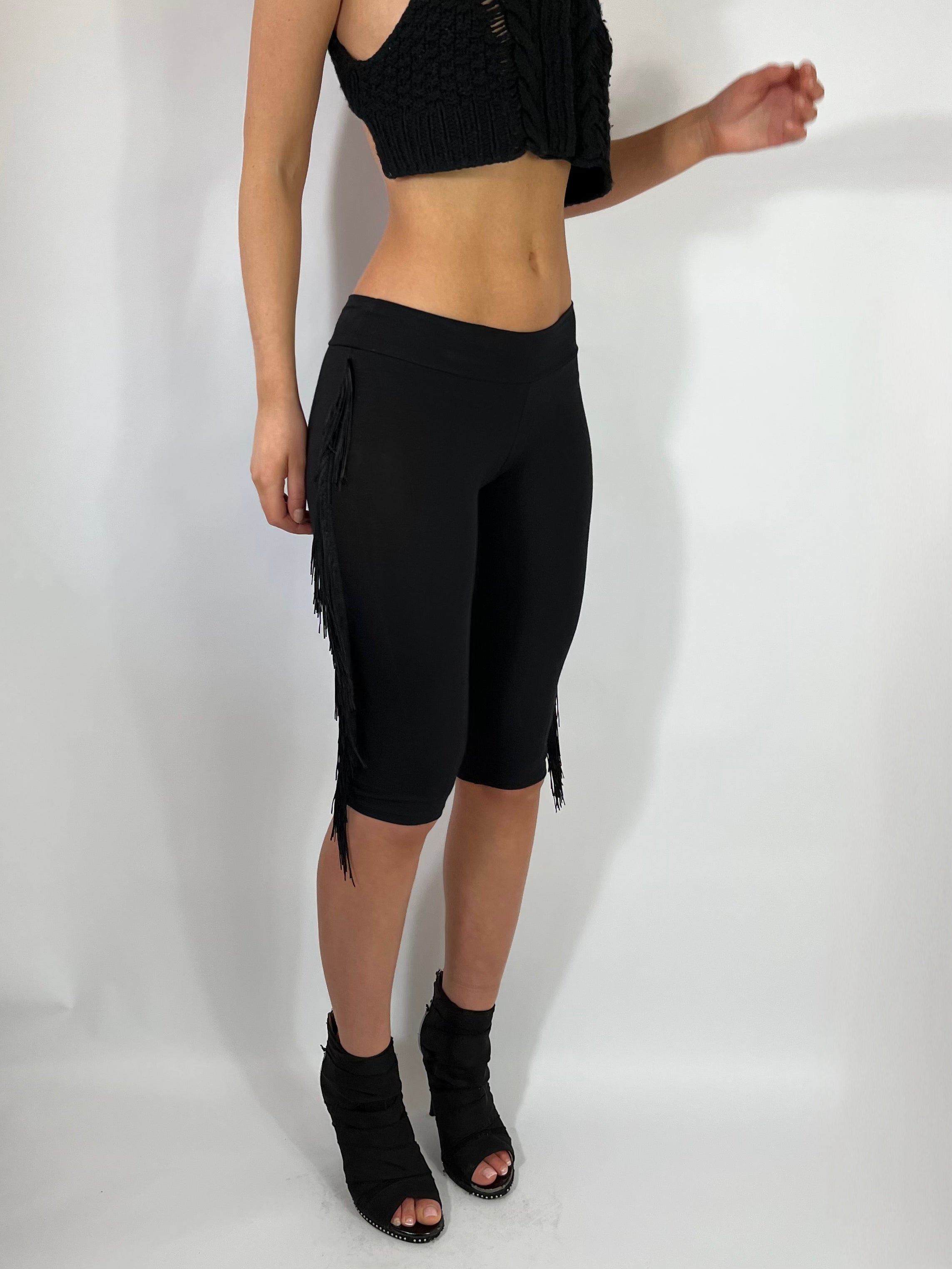 ULTRA LOW RISE CAPRI PANTS IN BLACK FRINGE