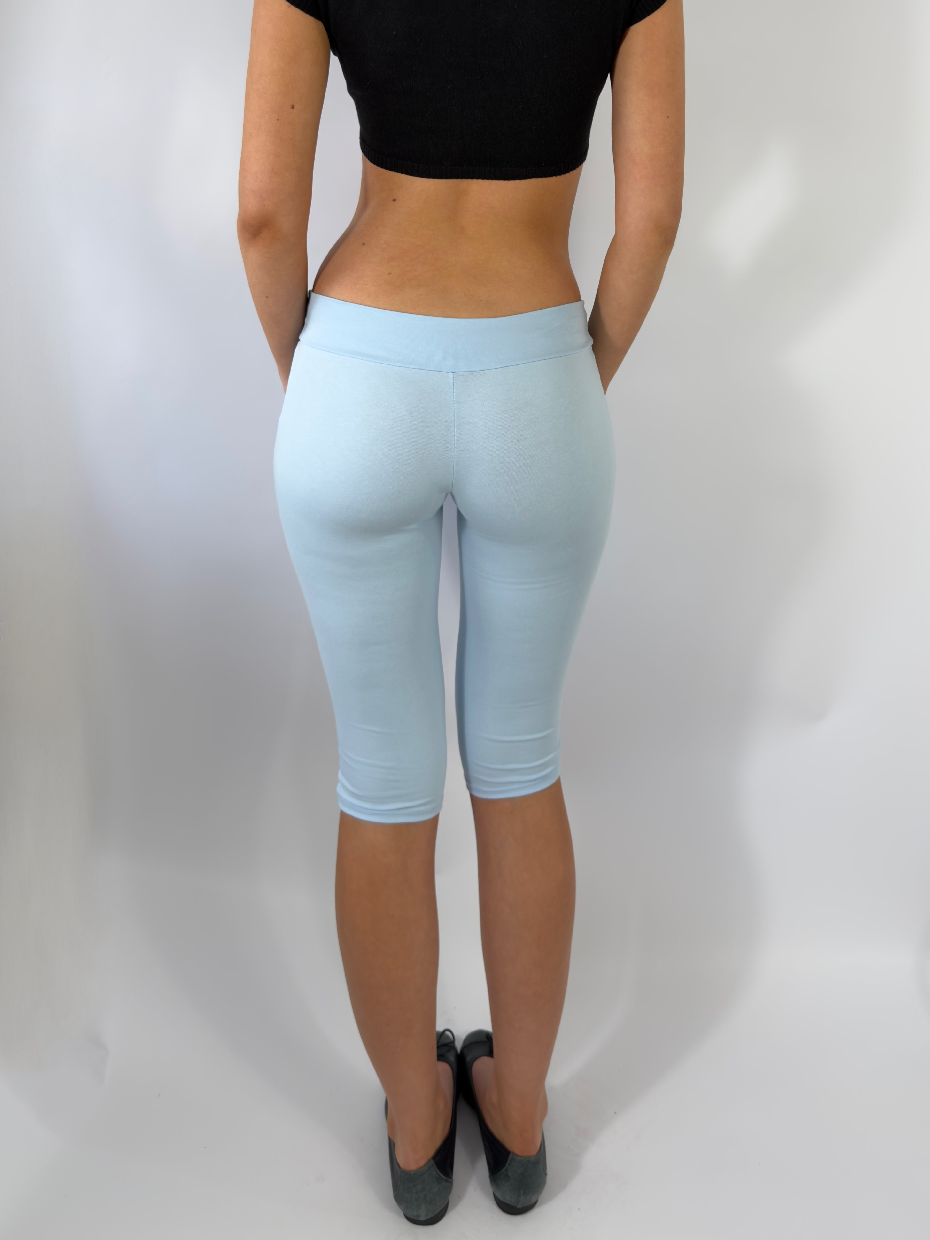 ULTRA LOW RISE CAPRI PANTS IN BABY BLUE