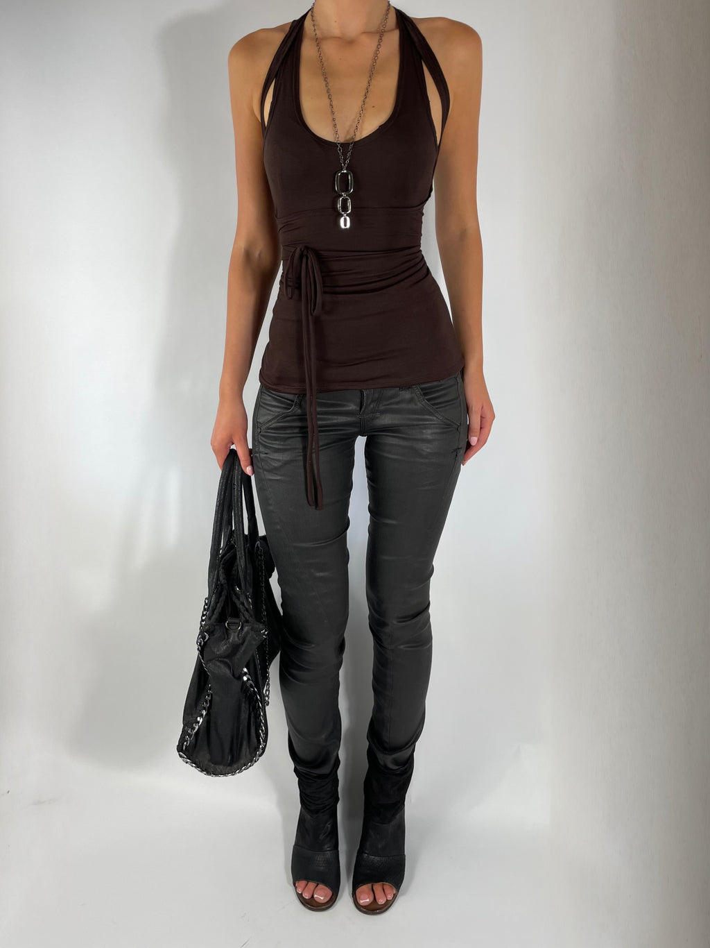 TWO LAYER TIE TOP IN BROWN