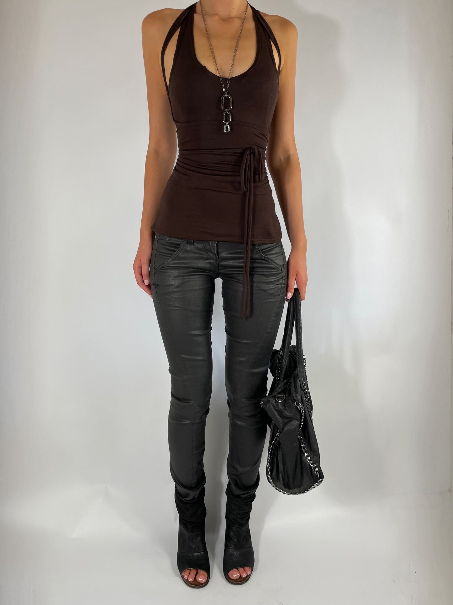 TWO LAYER TIE TOP IN BROWN