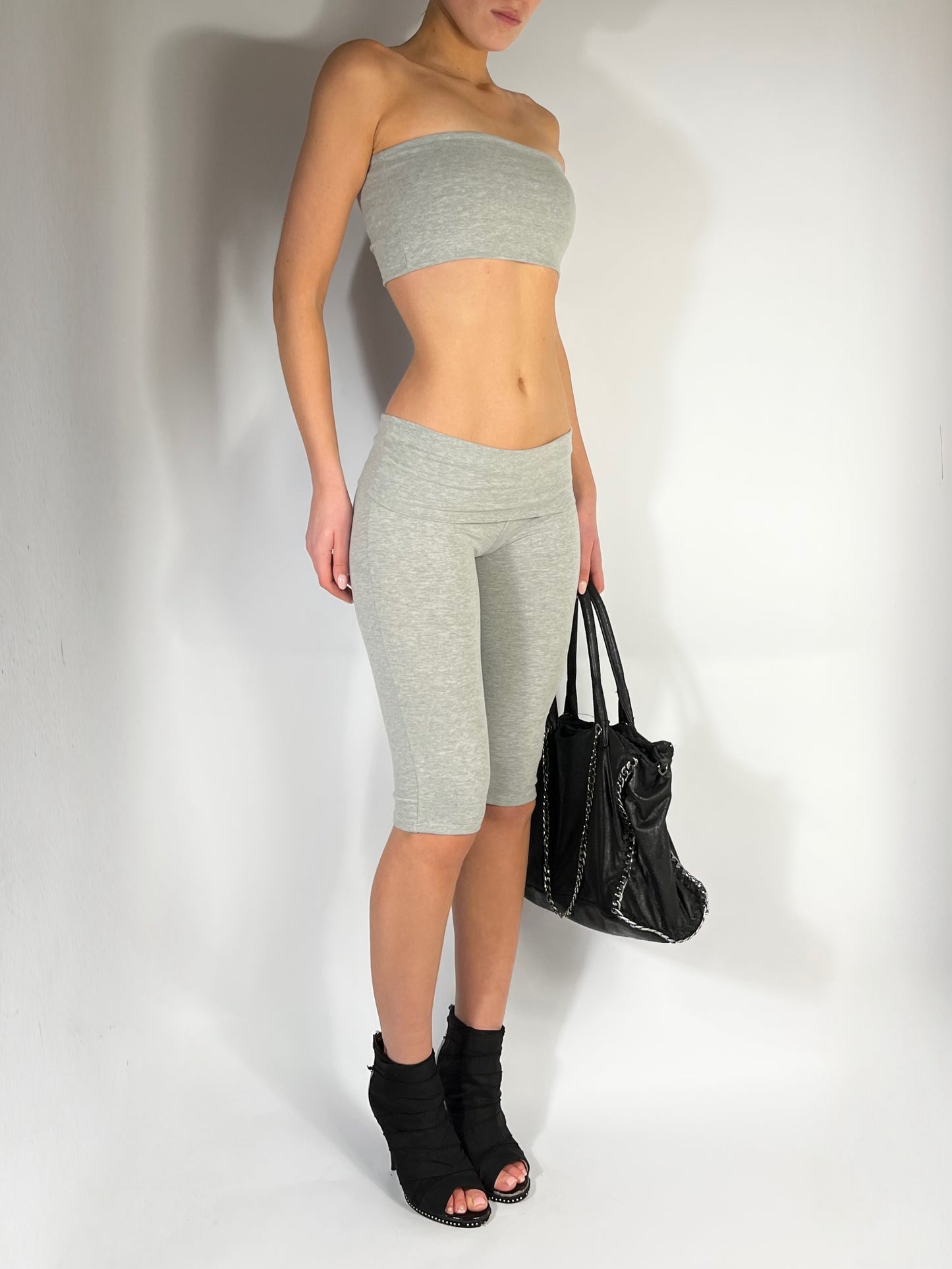 GREY CAPRI PANTS AND BANDEAU SET