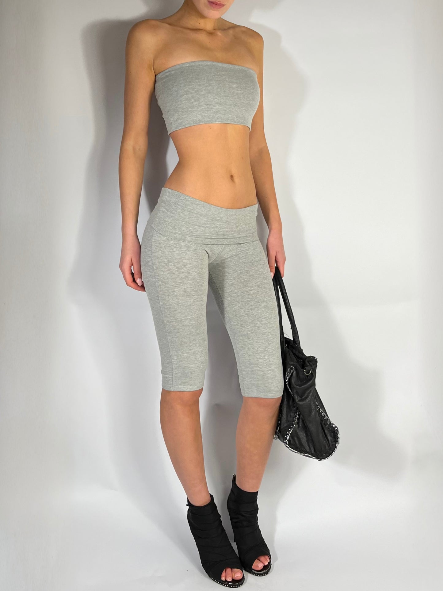 GREY CAPRI PANTS AND BANDEAU SET