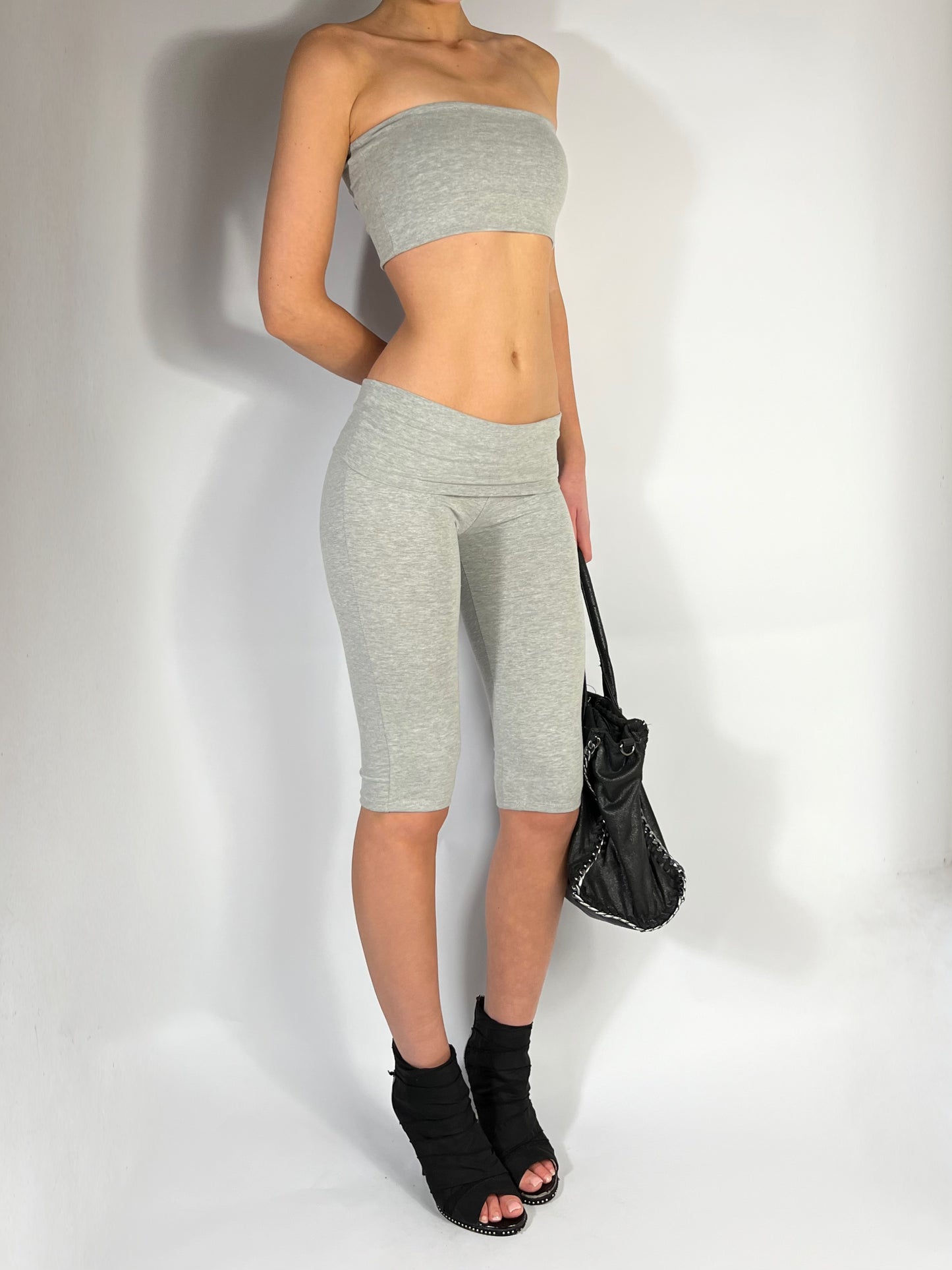 GREY CAPRI PANTS AND BANDEAU SET