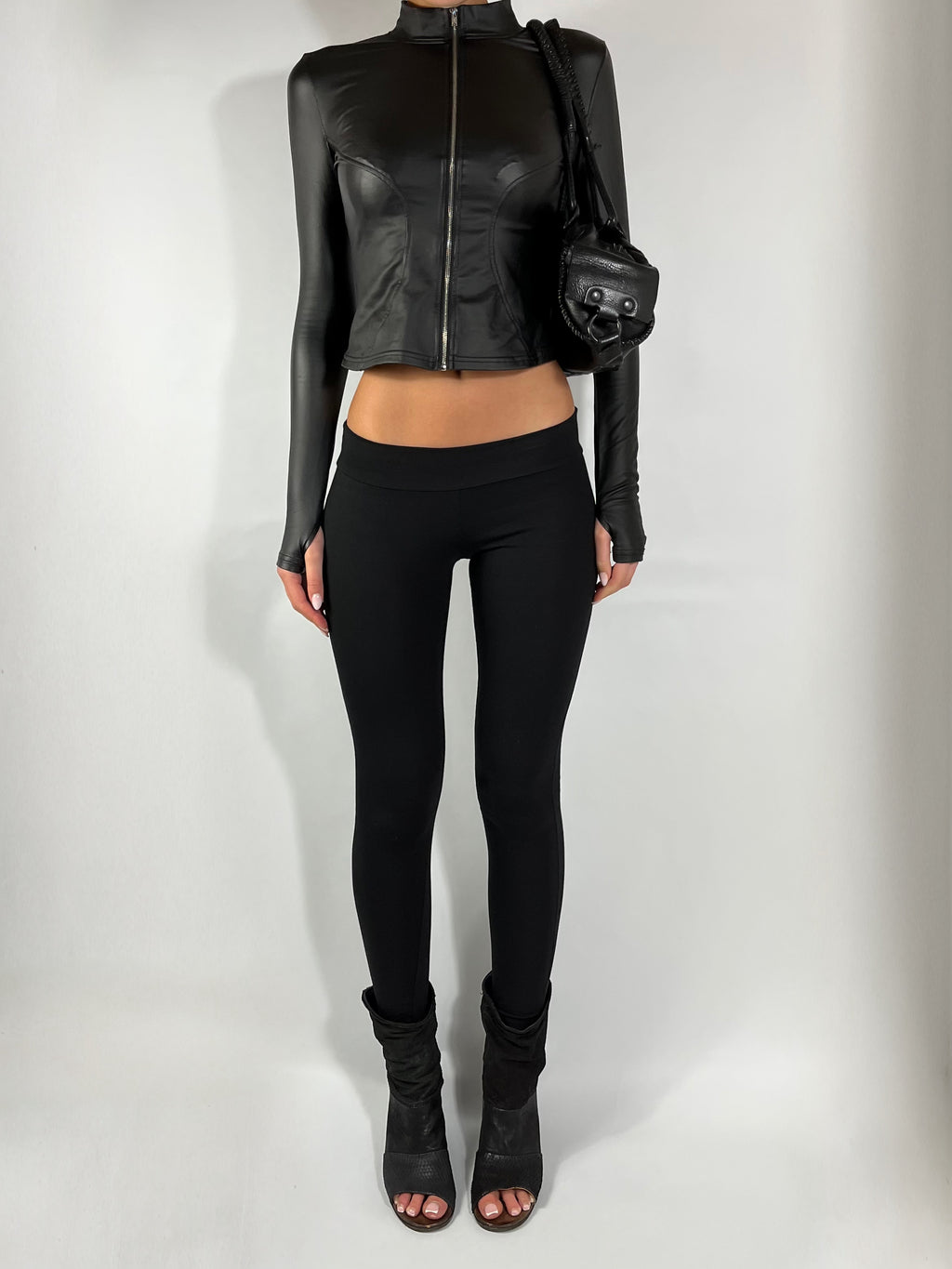 ULTRA LOW RISE SKINNIES IN BLACK