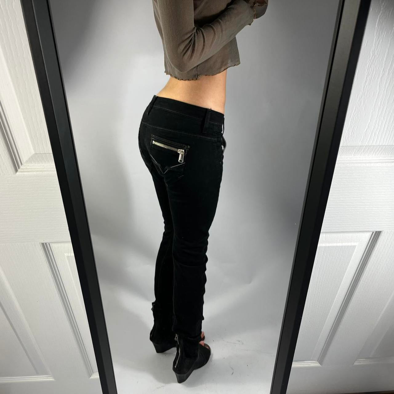 VINTAGE 2004 GUESS LOW RISE JEANS SIZE 27 BNWT
