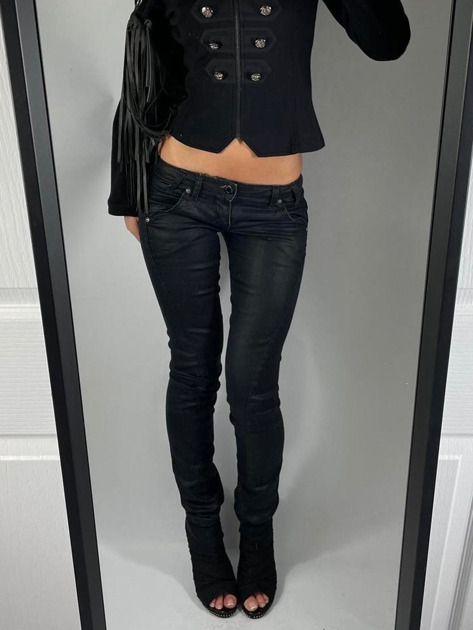 VINTAGE 2004 GUESS LOW RISE JEANS SIZE 30