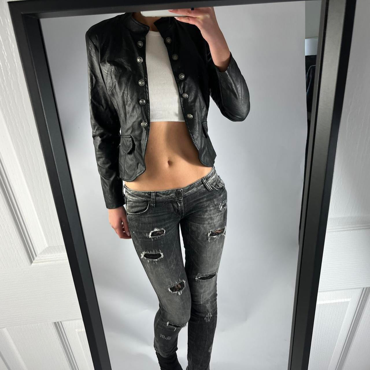 VINTAGE GUESS PREMIUM RIPPED LOW RISE JEANS