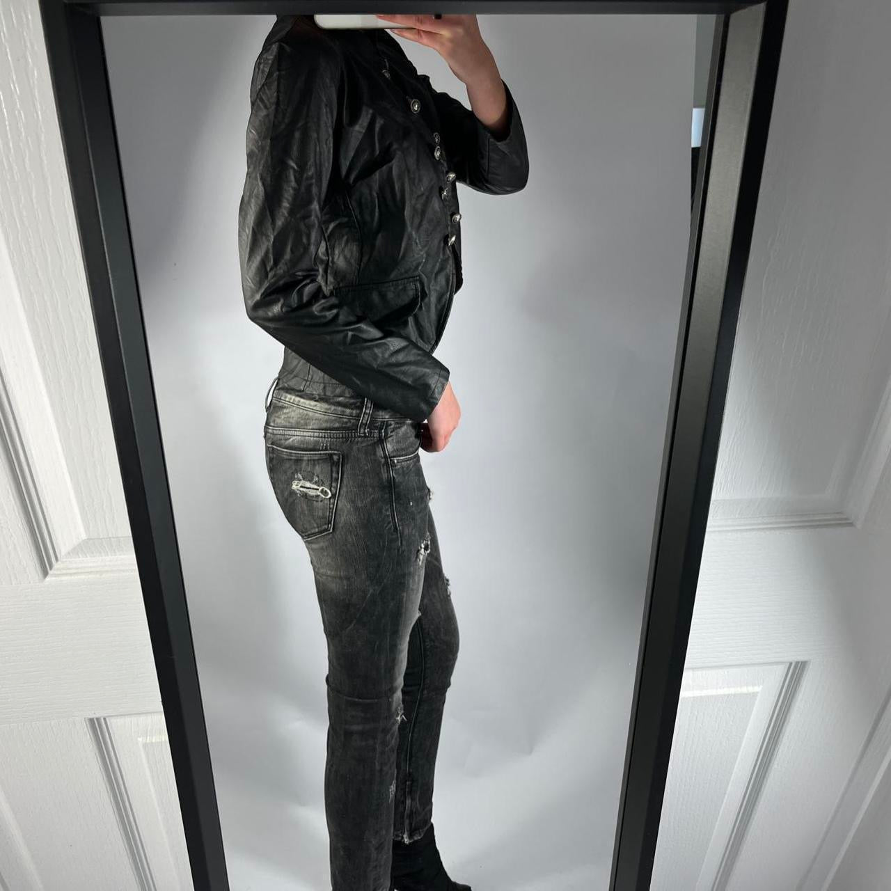 VINTAGE GUESS PREMIUM RIPPED LOW RISE JEANS