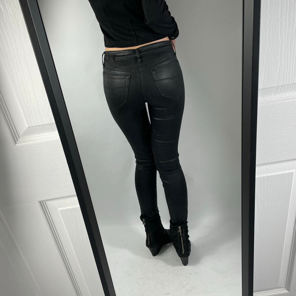 VINTAGE DIESEL MID RISE JEANS SIZE 26