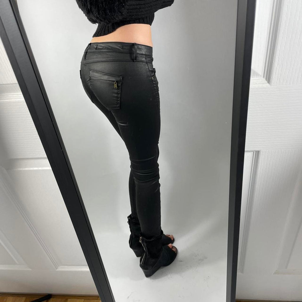 VINTAGE 2004 GUESS LOW RISE JEANS SIZE 27
