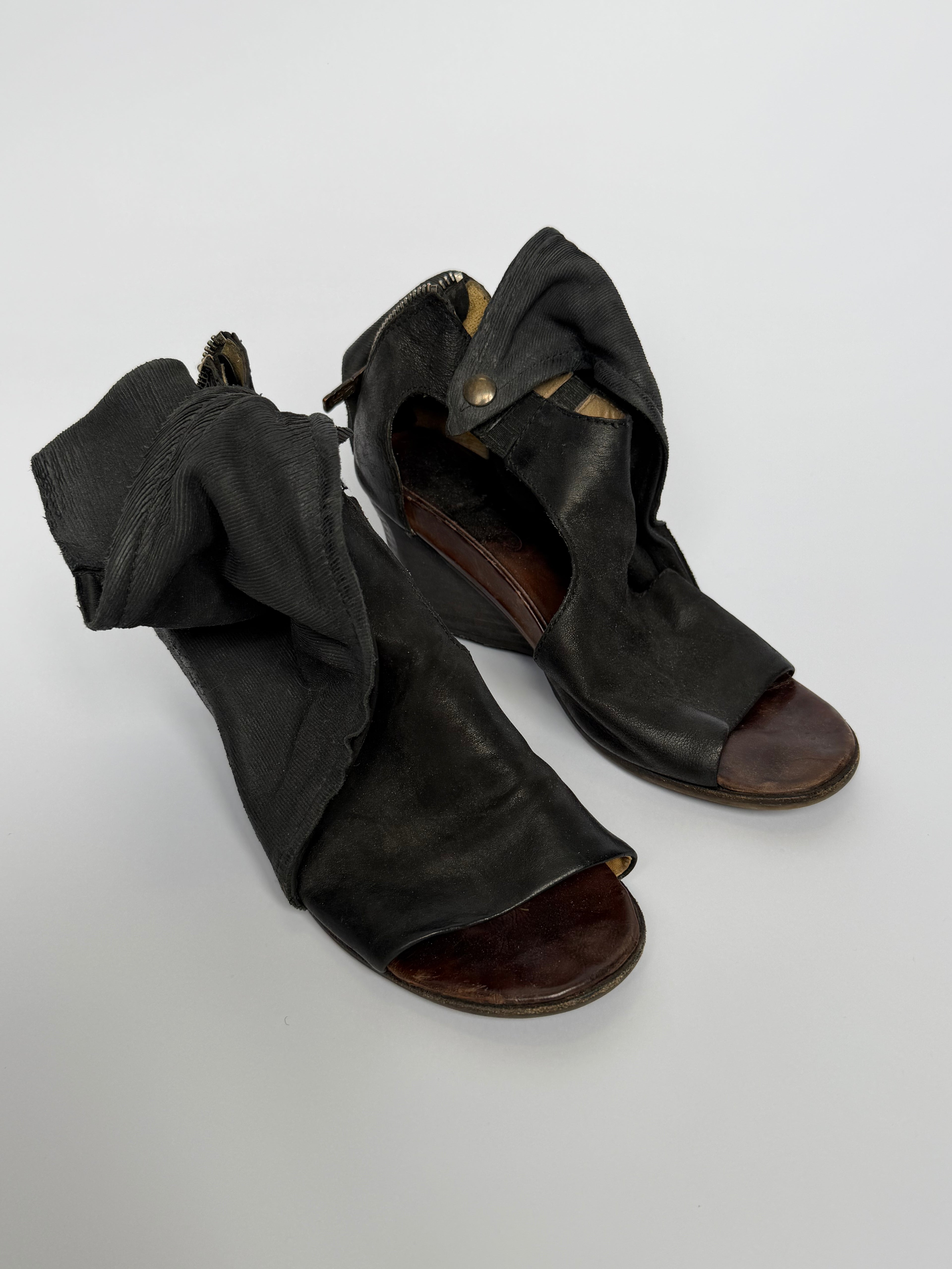 VINTAGE AS98 HEELS EU39