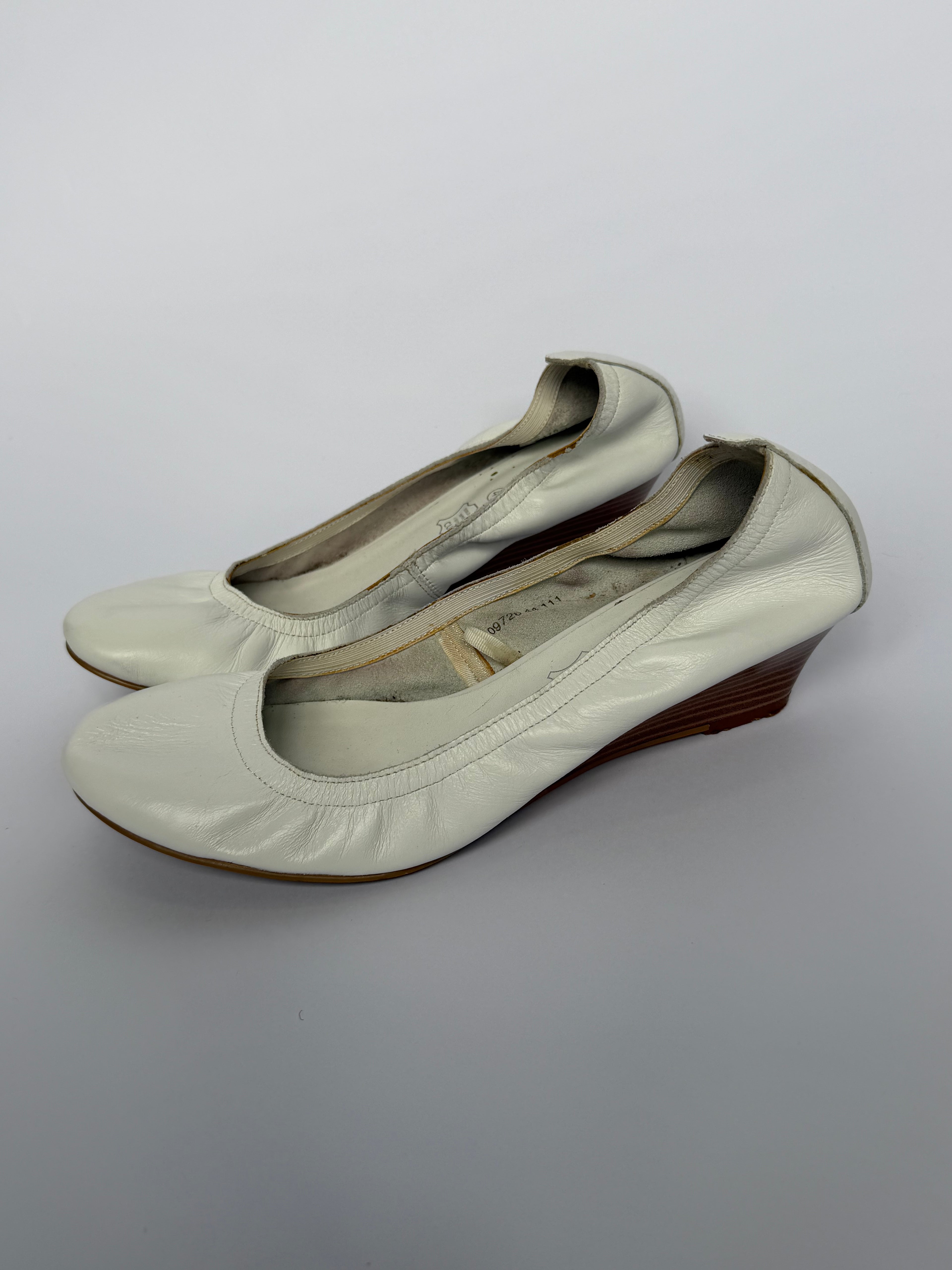 VINTAGE BALLERINA HEELS EU41