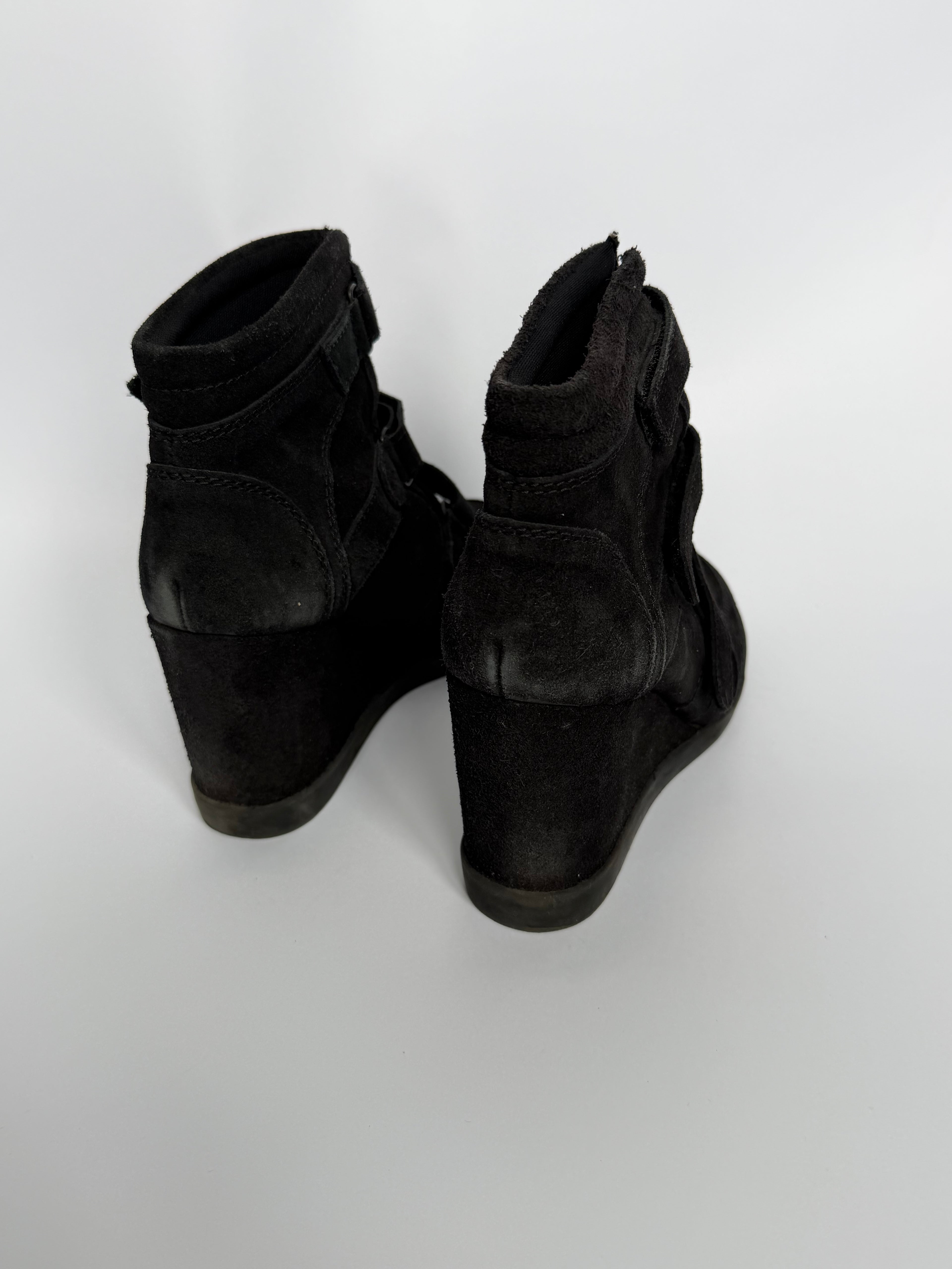 VINTAGE WEDGE SNEAKERS HEELS EU39
