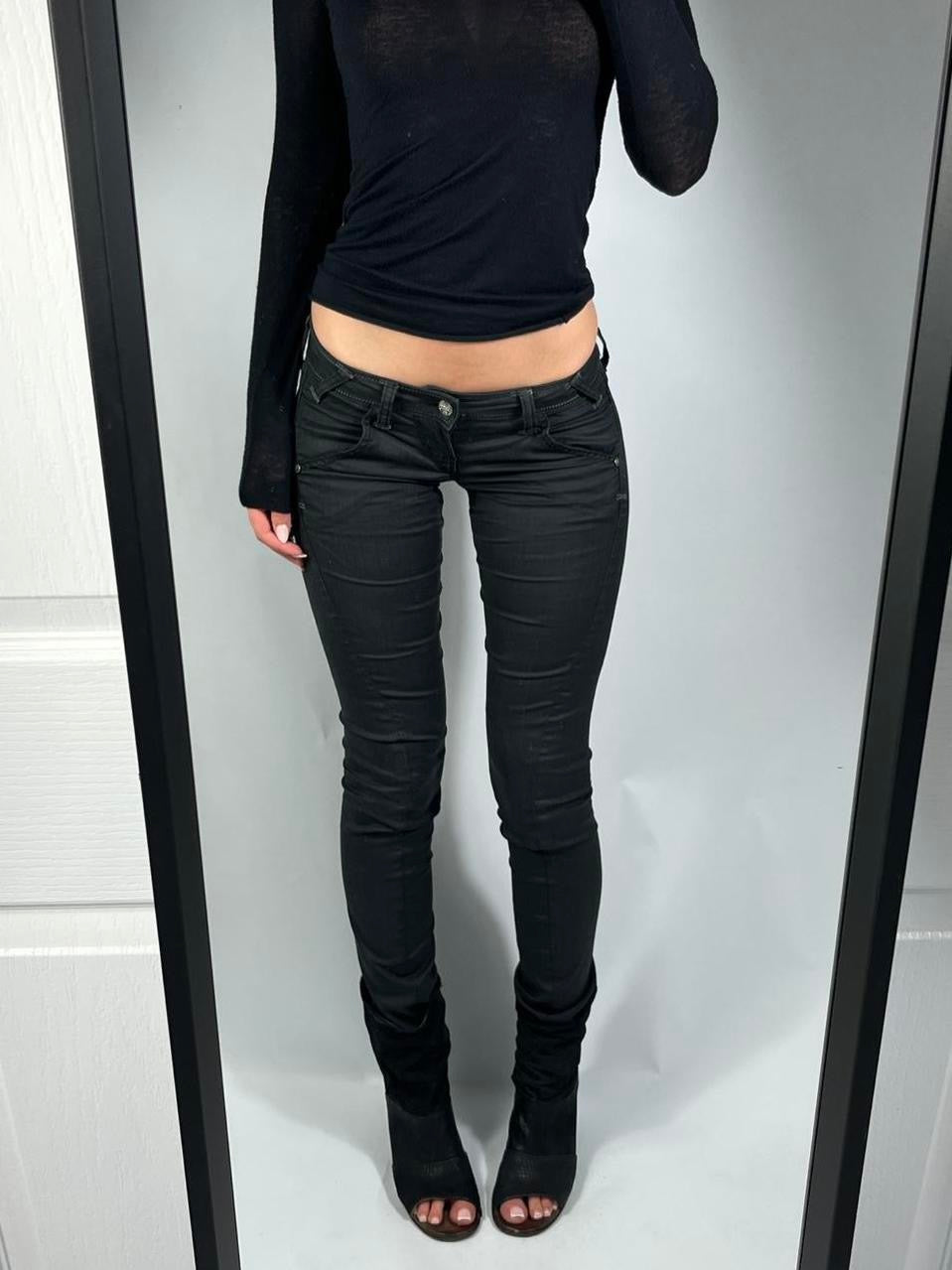 VINTAGE GUESS ROCKET LOW RISE JEANS BNWT
