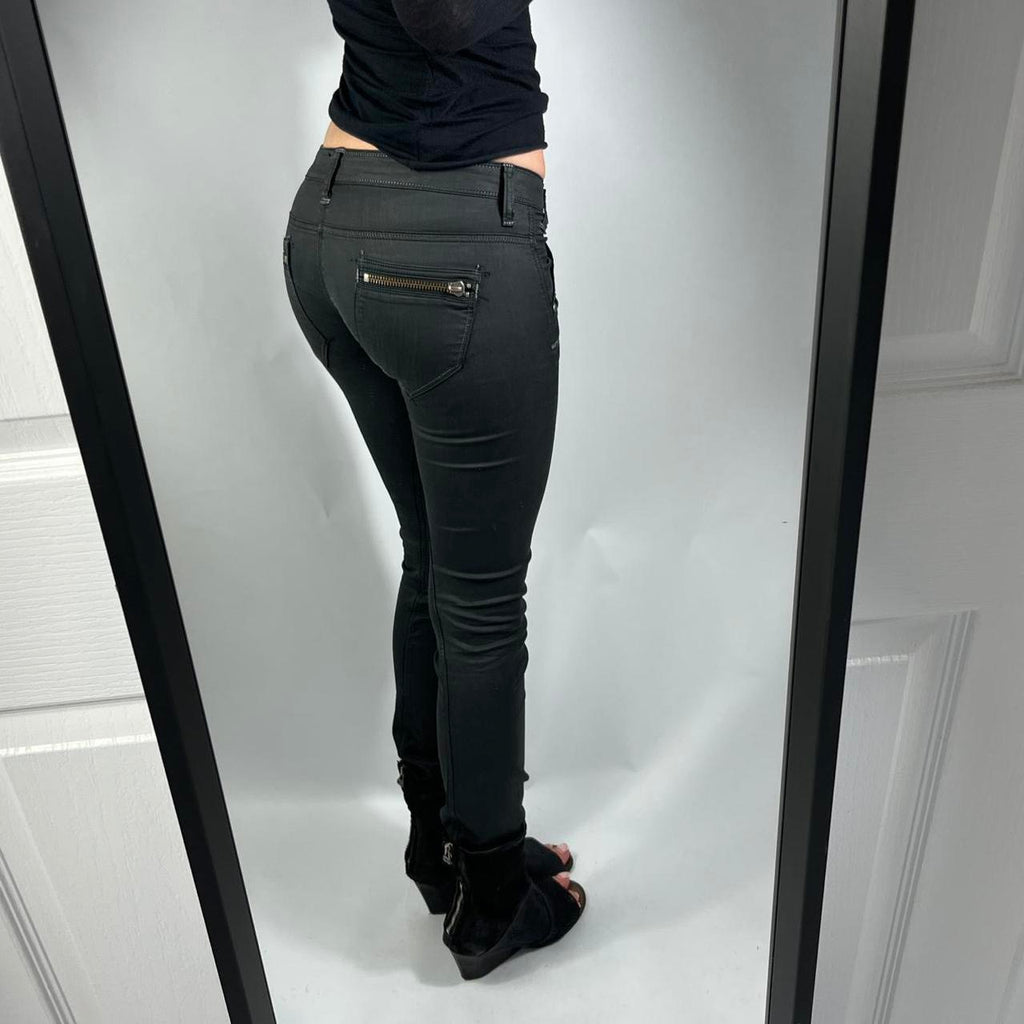 VINTAGE GUESS ROCKET LOW RISE JEANS BNWT