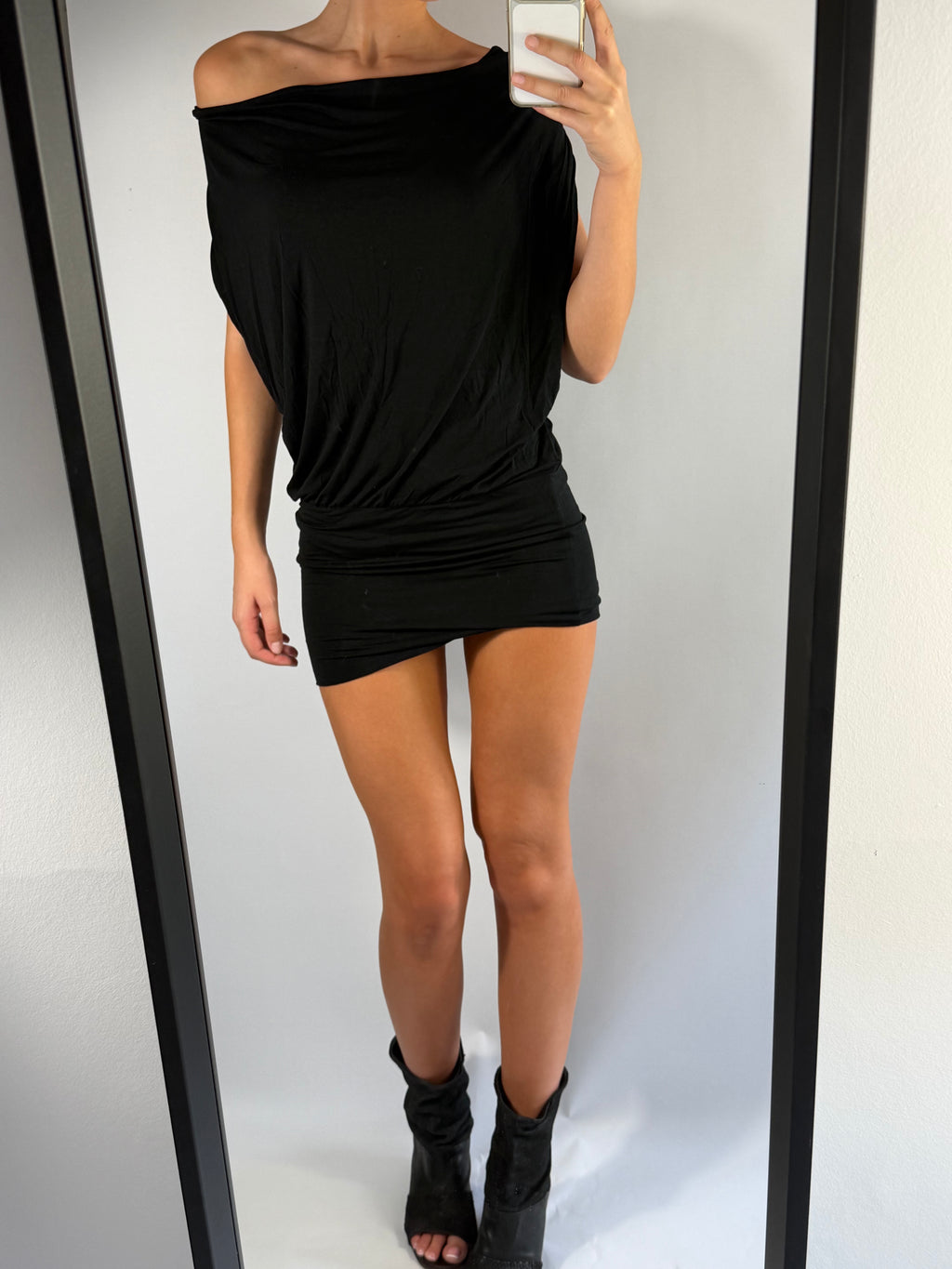 VINTAGE BACKLESS MINI DRESS