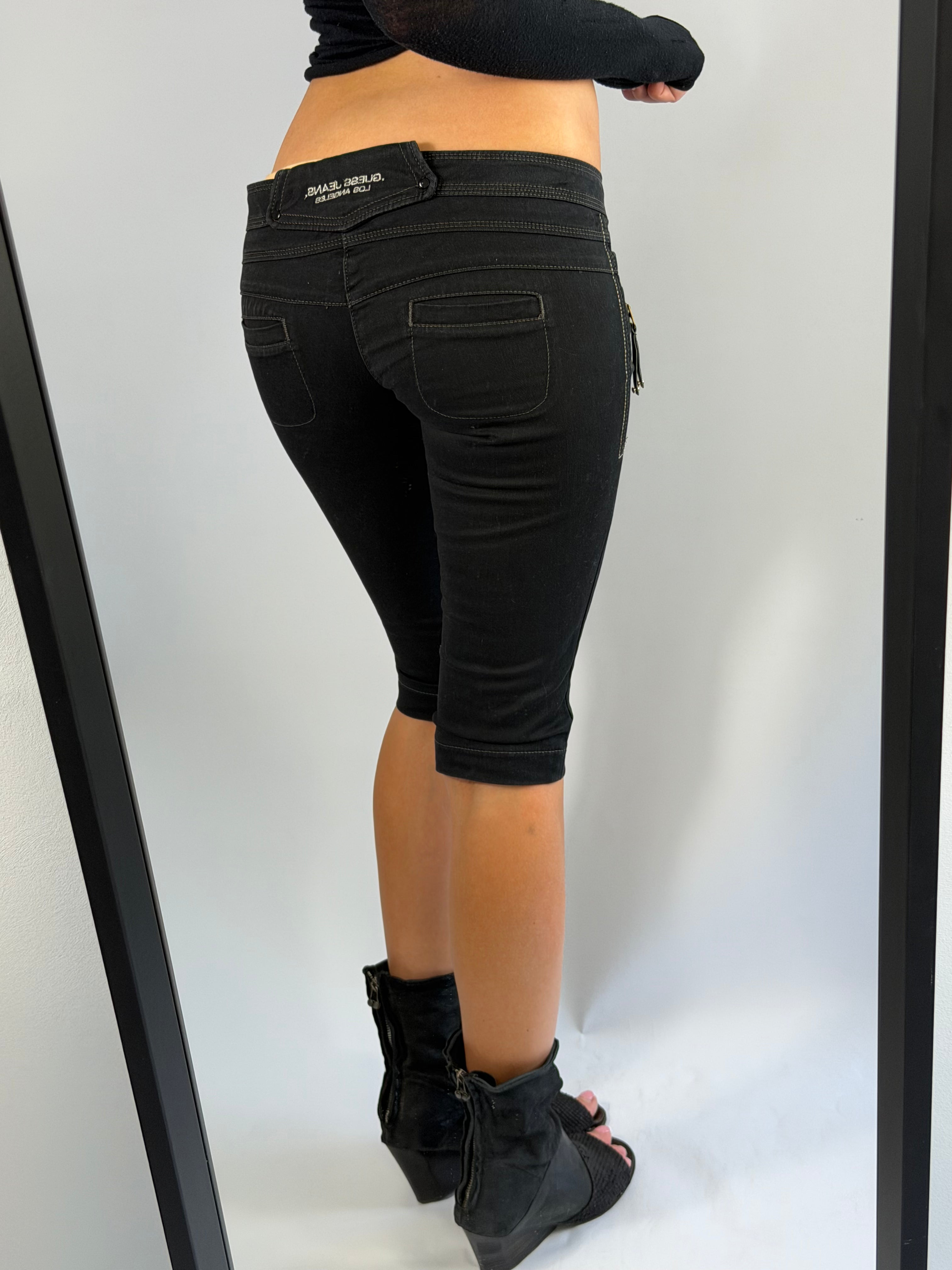 VINTAGE GUESS PREMIUM ULTRA LOW RISE CAPRI PANTS IN BLACK