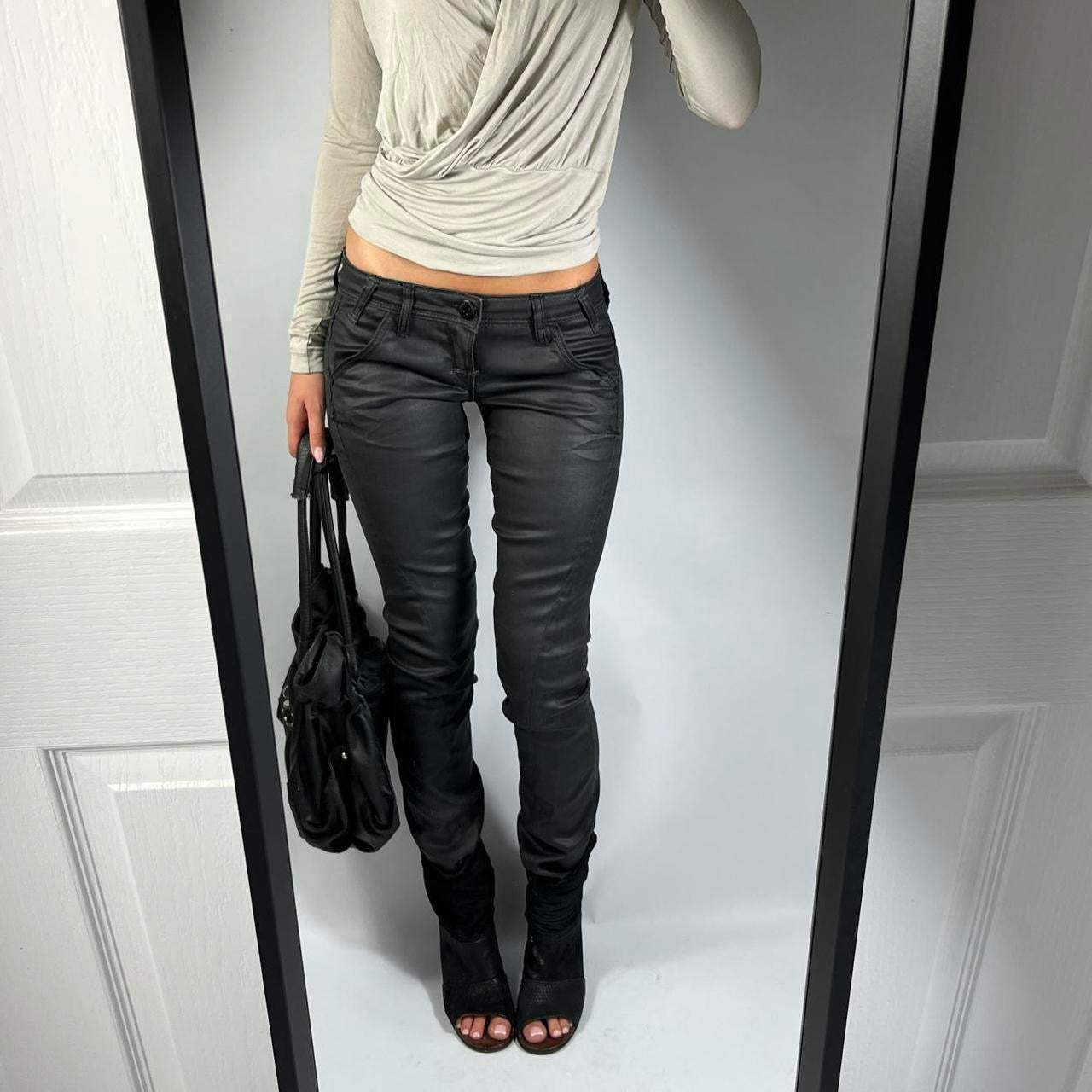 VINTAGE 2004 GUESS LOW RISE JEANS SIZE 25