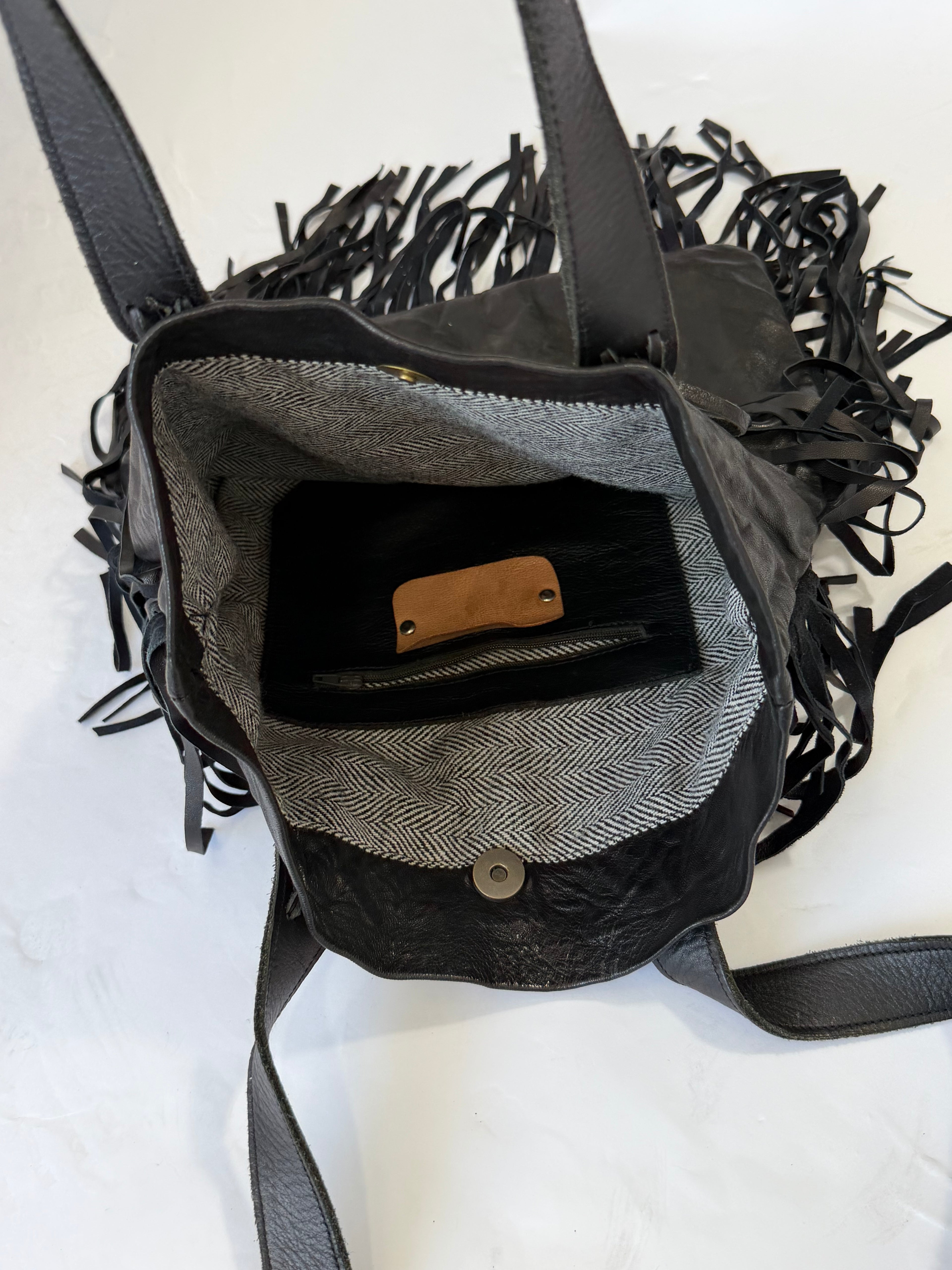 VINTAGE FRINGE BAG