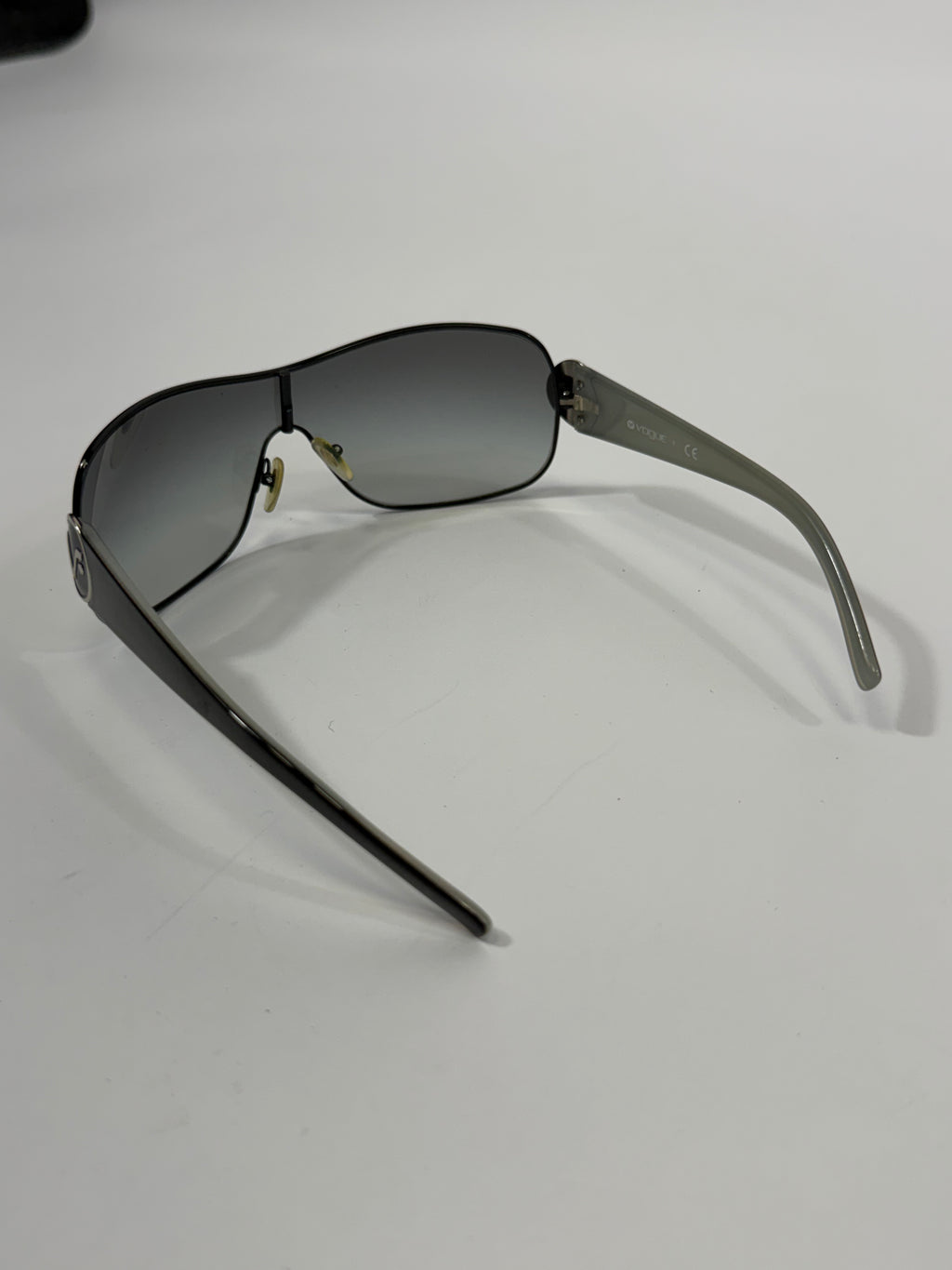 VINTAGE SHIELD SUNGLASSES