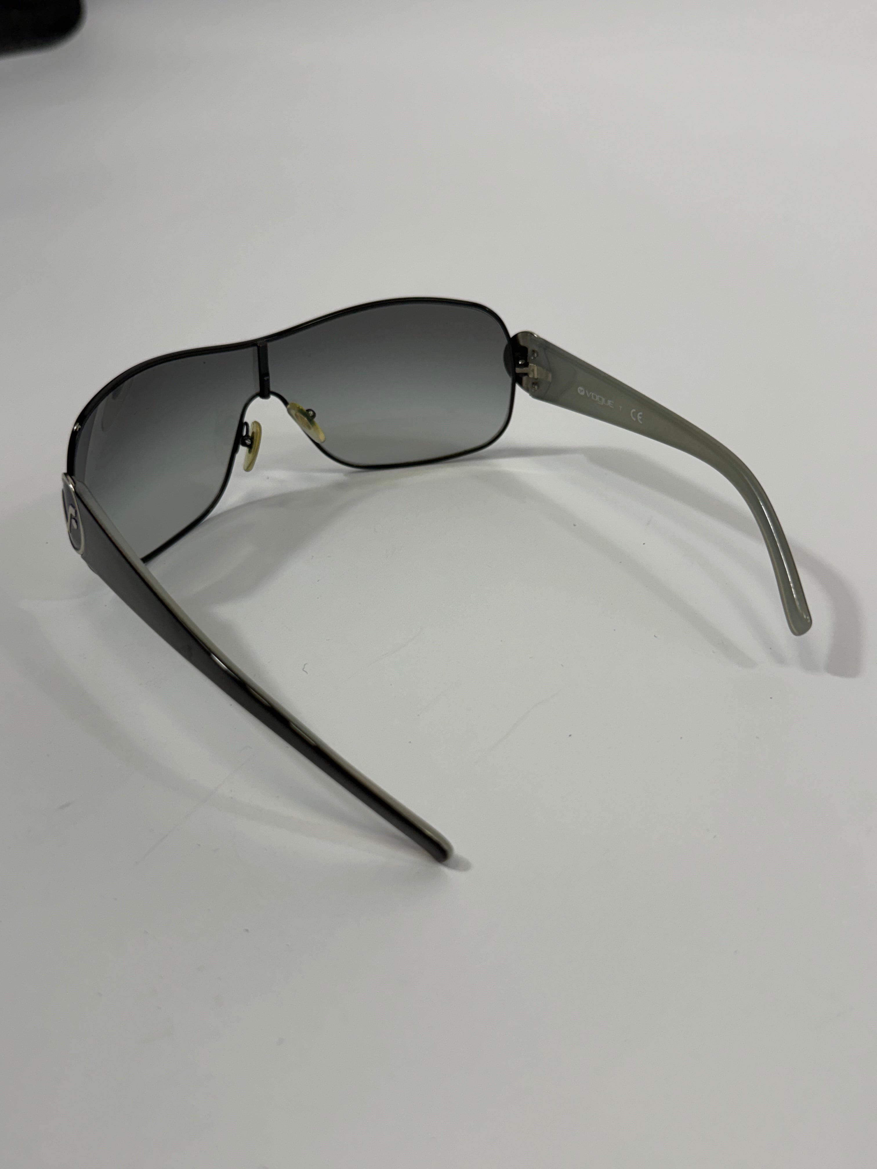 VINTAGE SHIELD SUNGLASSES