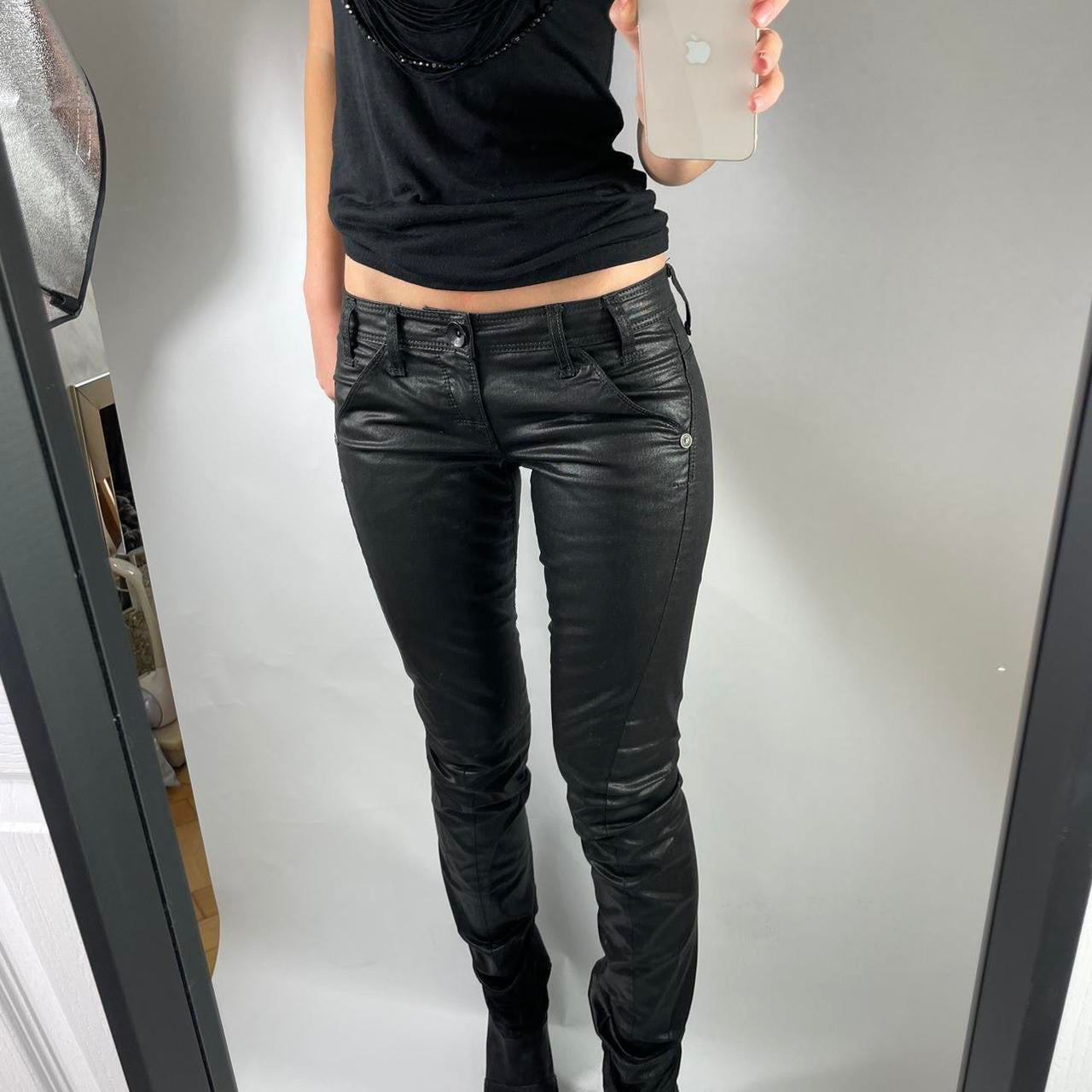 VINTAGE 2004 GUESS LOW RISE JEANS SIZE 26