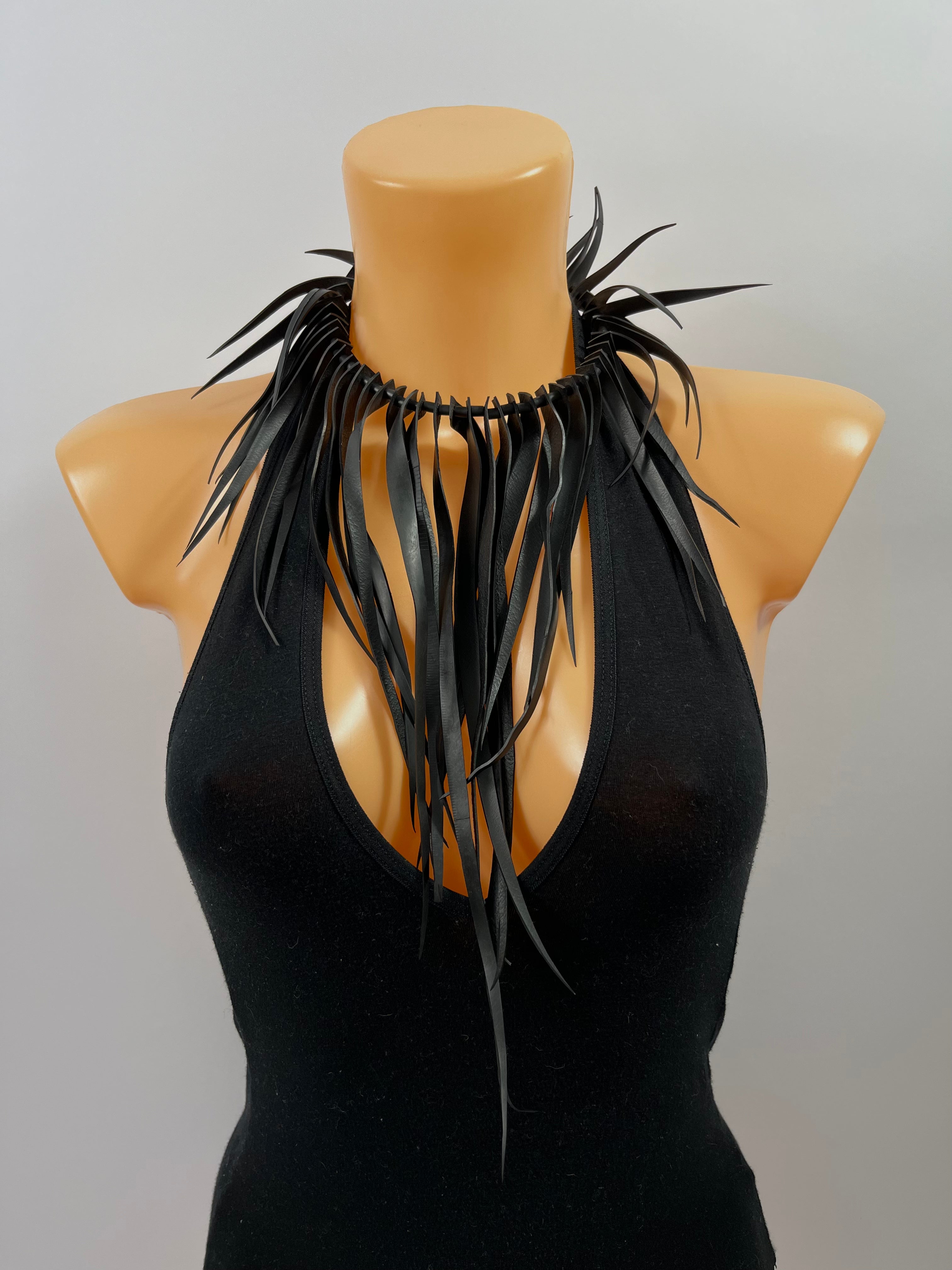 FRINGE NECKLACE