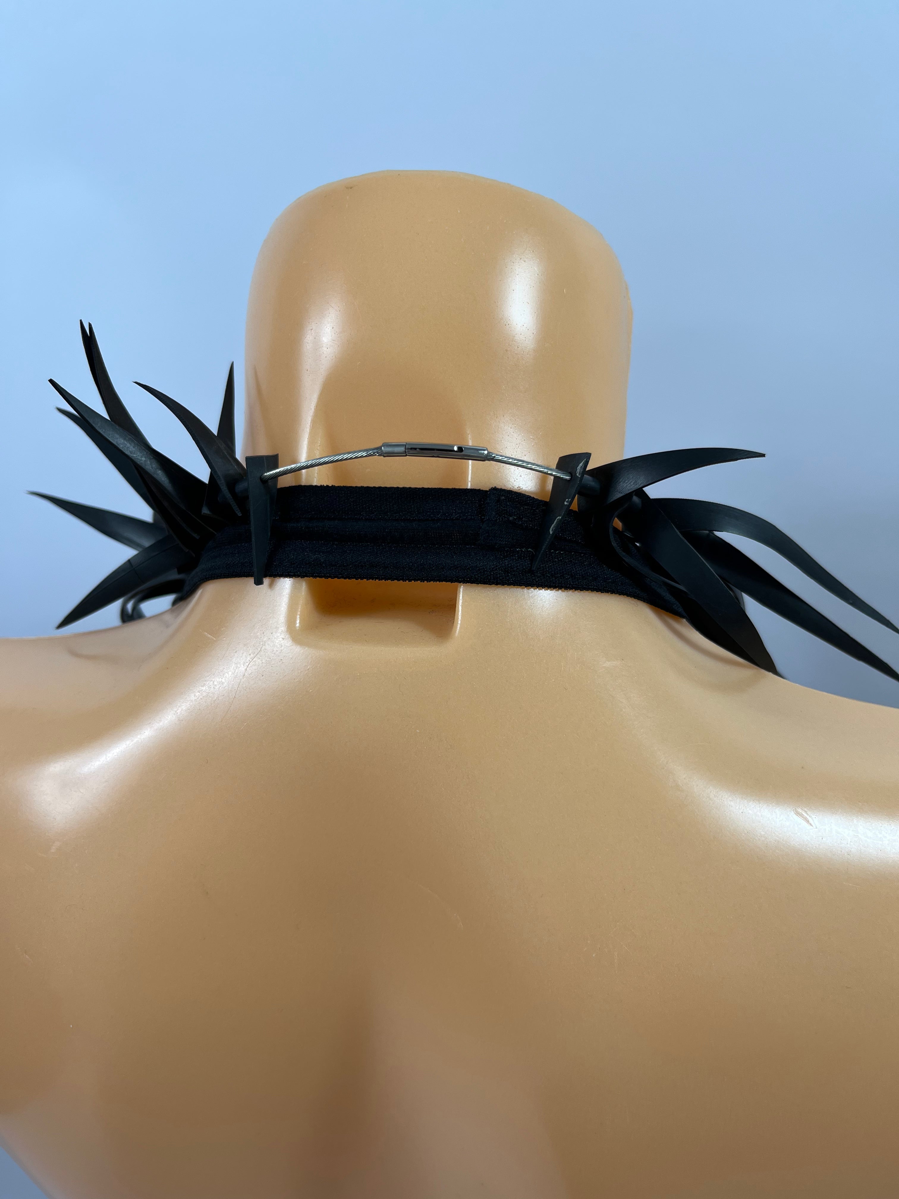 FRINGE NECKLACE