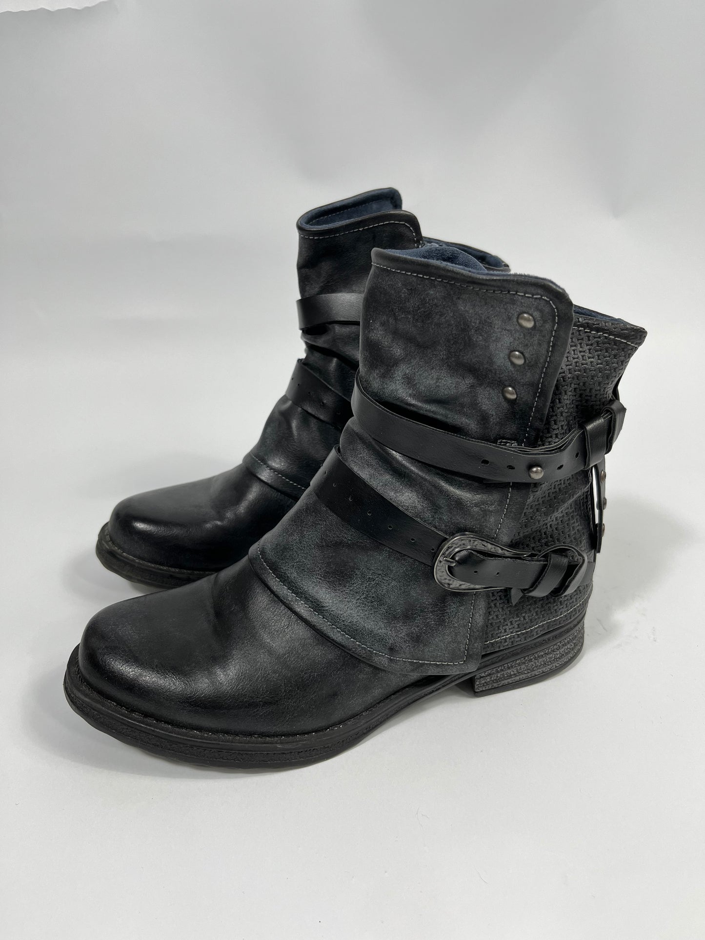 VINTAGE BOOTS EU38