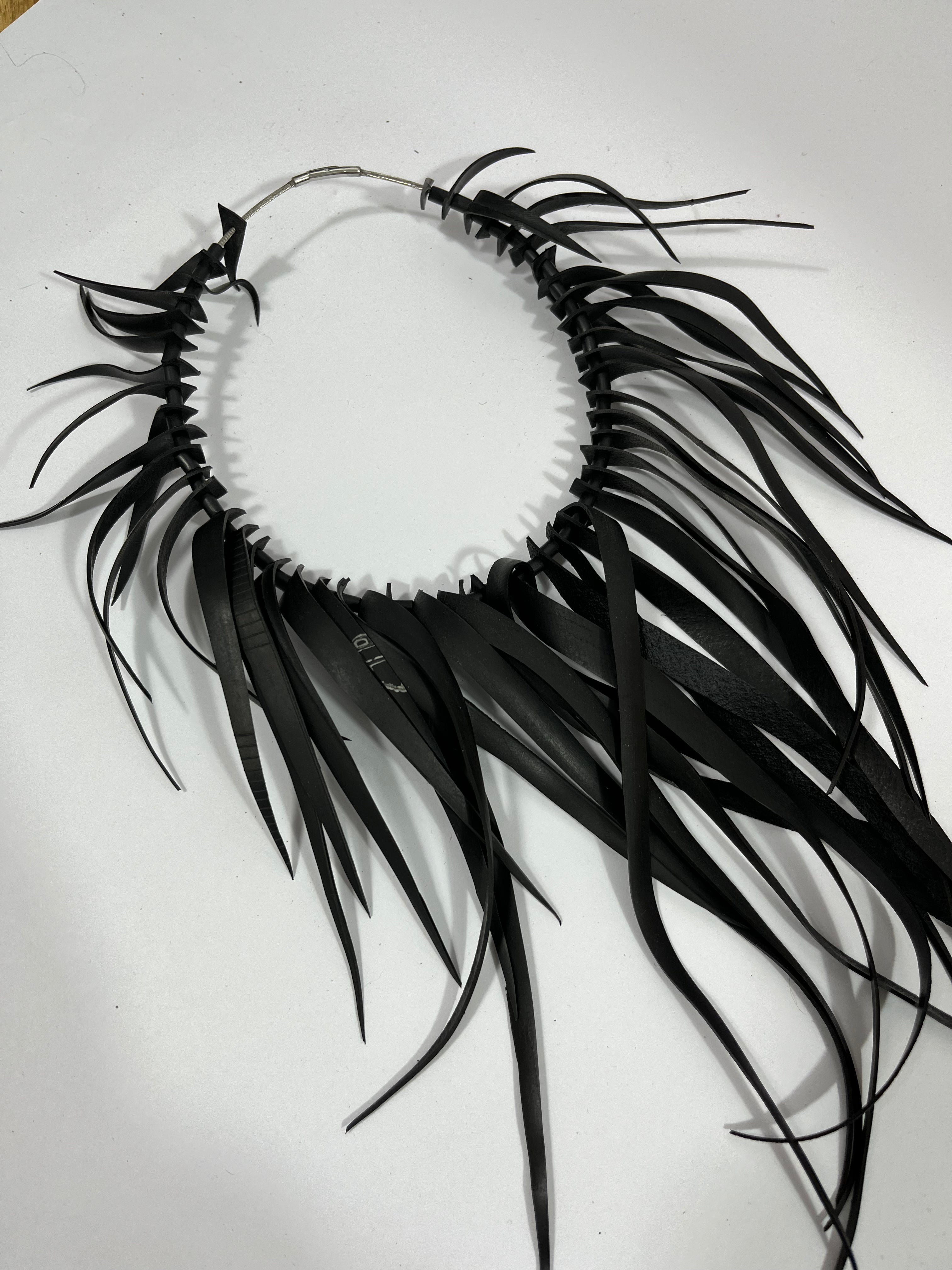 FRINGE NECKLACE