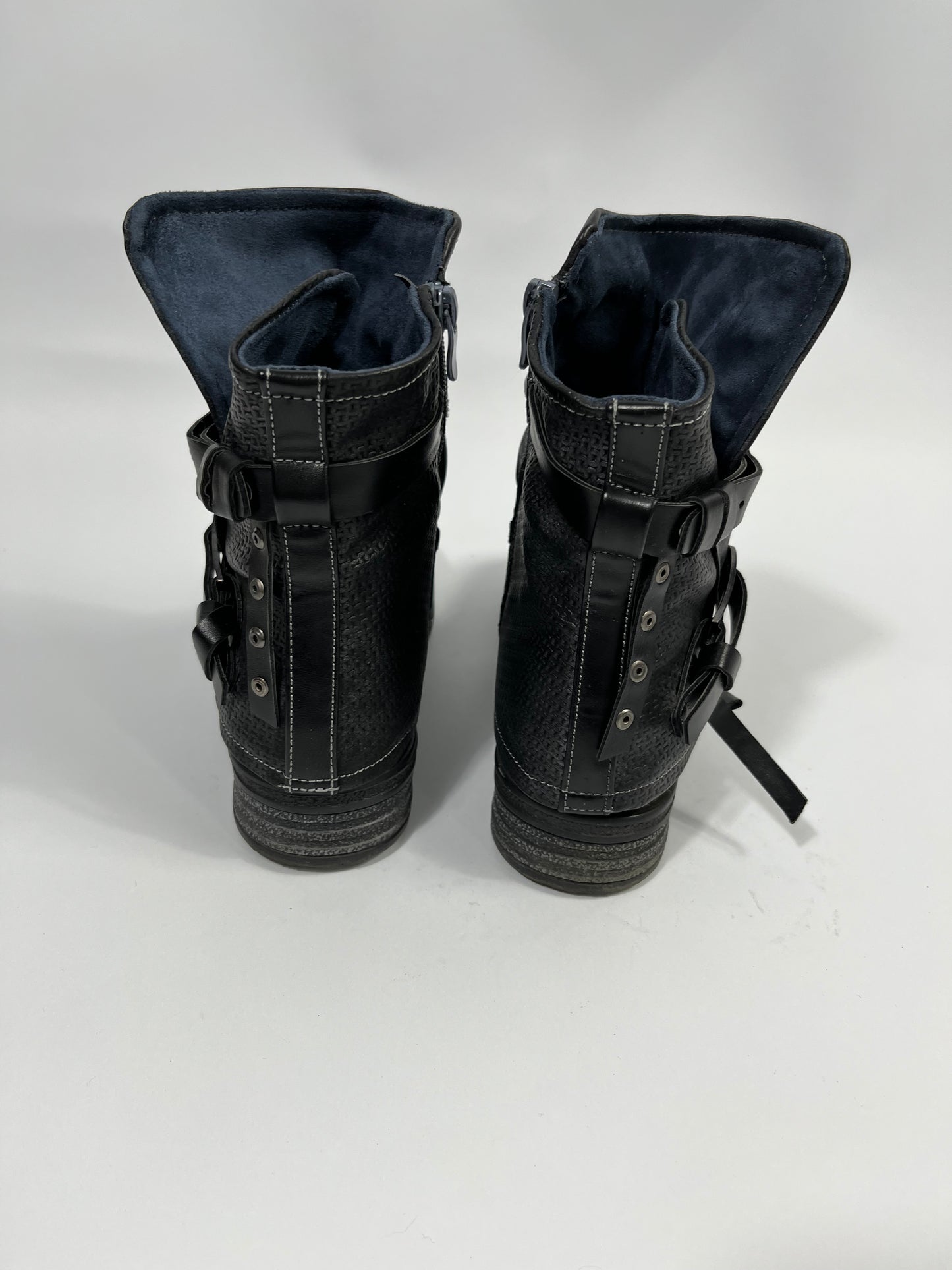 VINTAGE BOOTS EU38