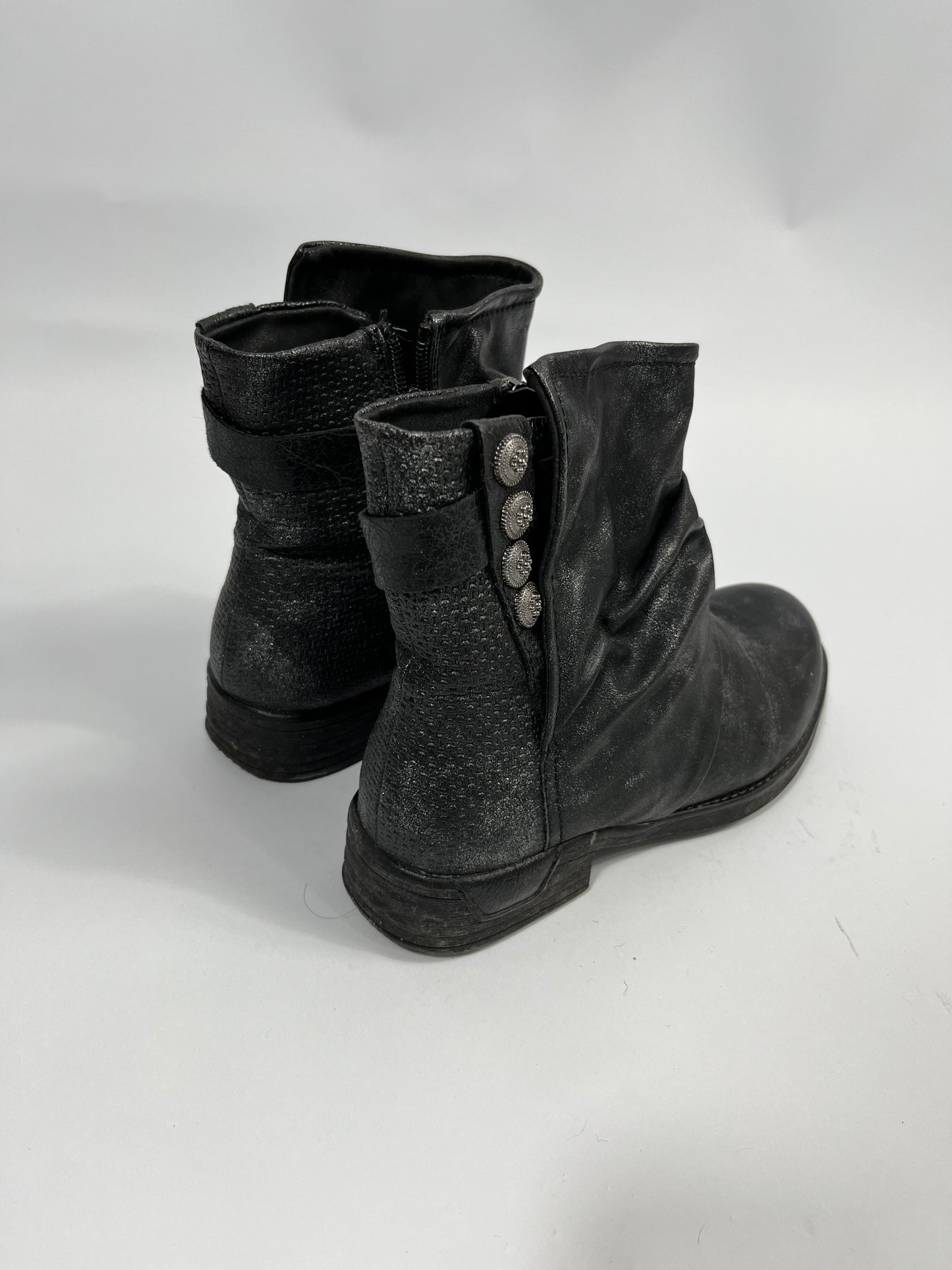 VINTAGE BOOTS EU37