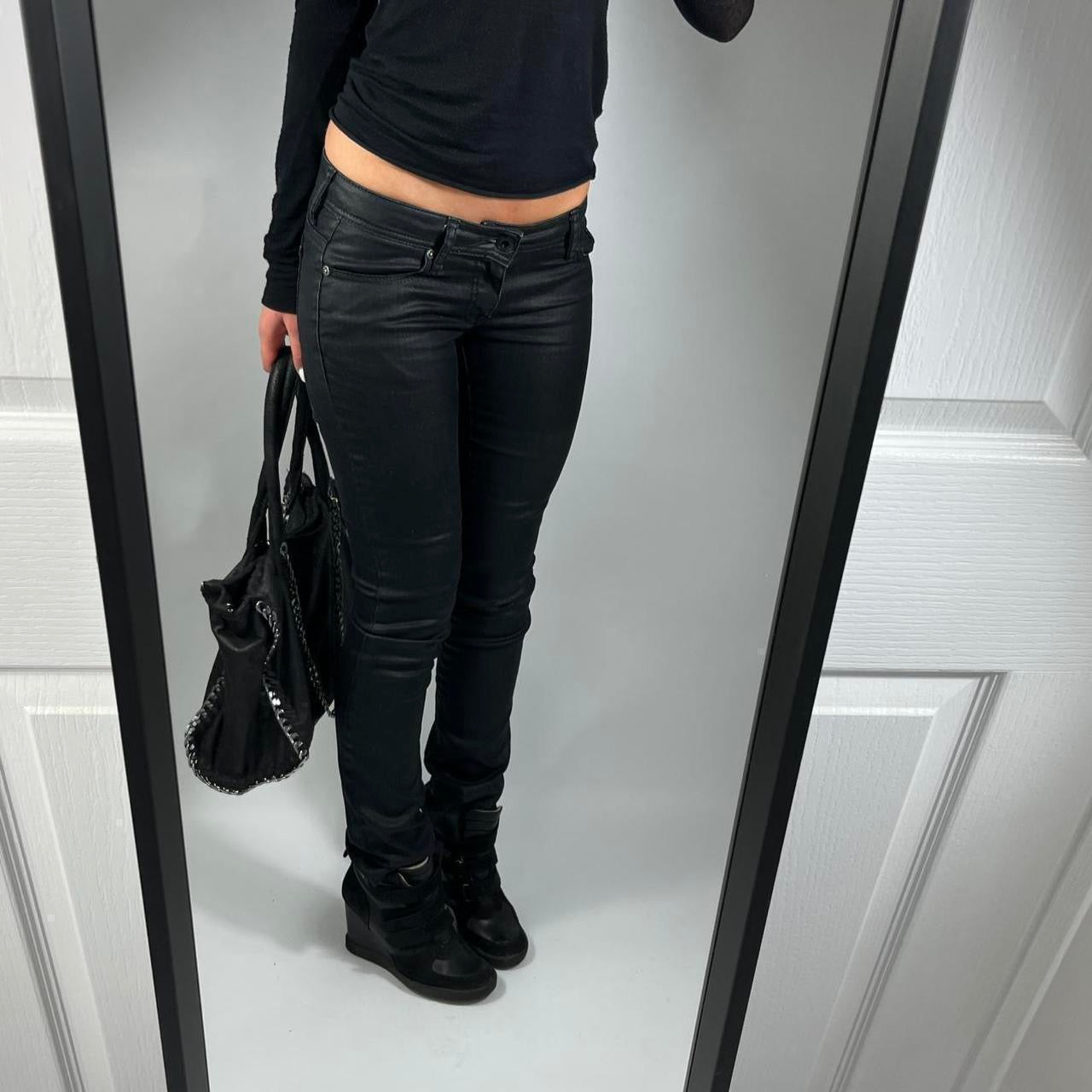 VINTAGE 2004 GUESS LOW RISE JEANS SIZE 26