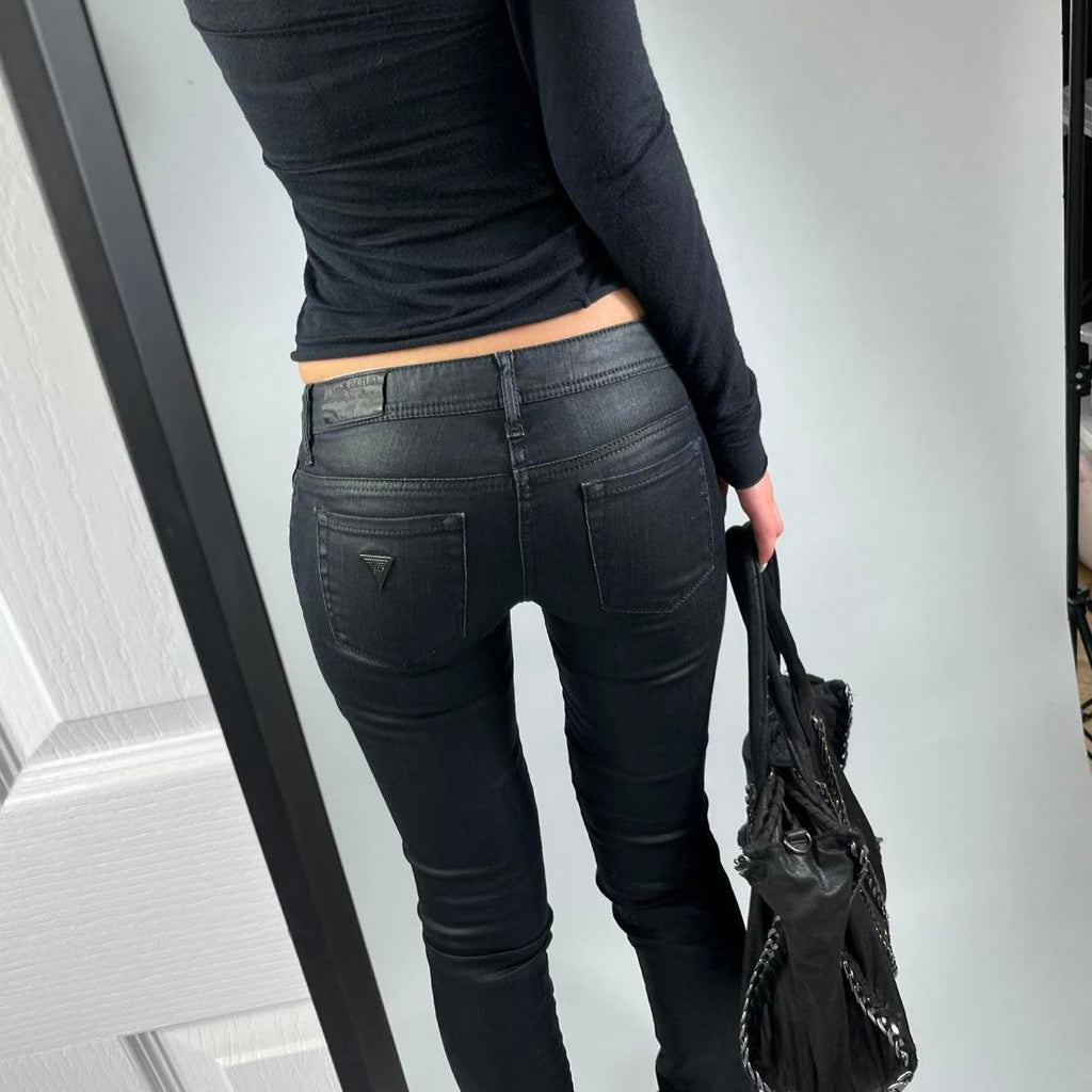 VINTAGE 2004 GUESS LOW RISE JEANS SIZE 26
