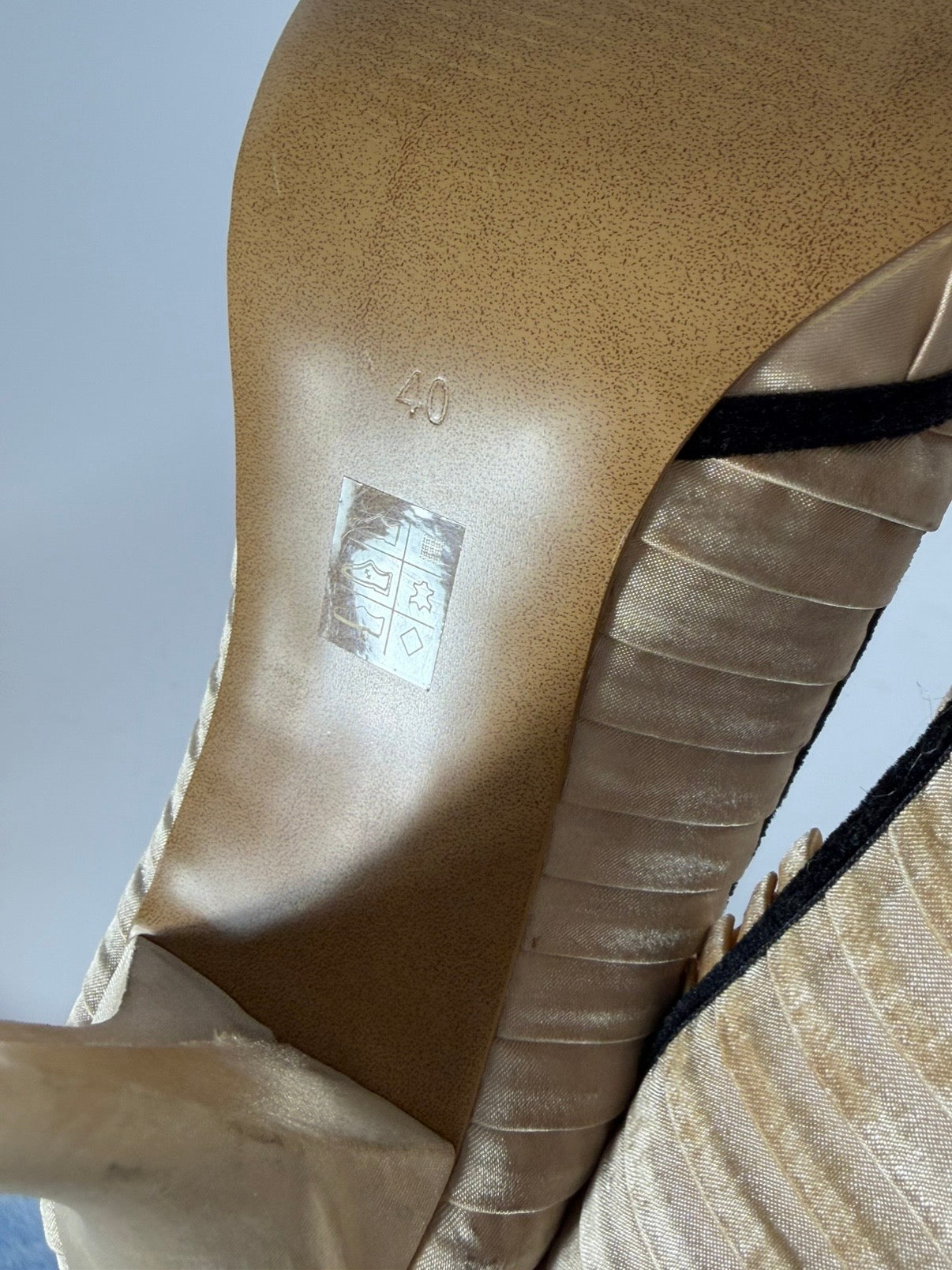 VINTAGE BALLERINA HEELS EU40