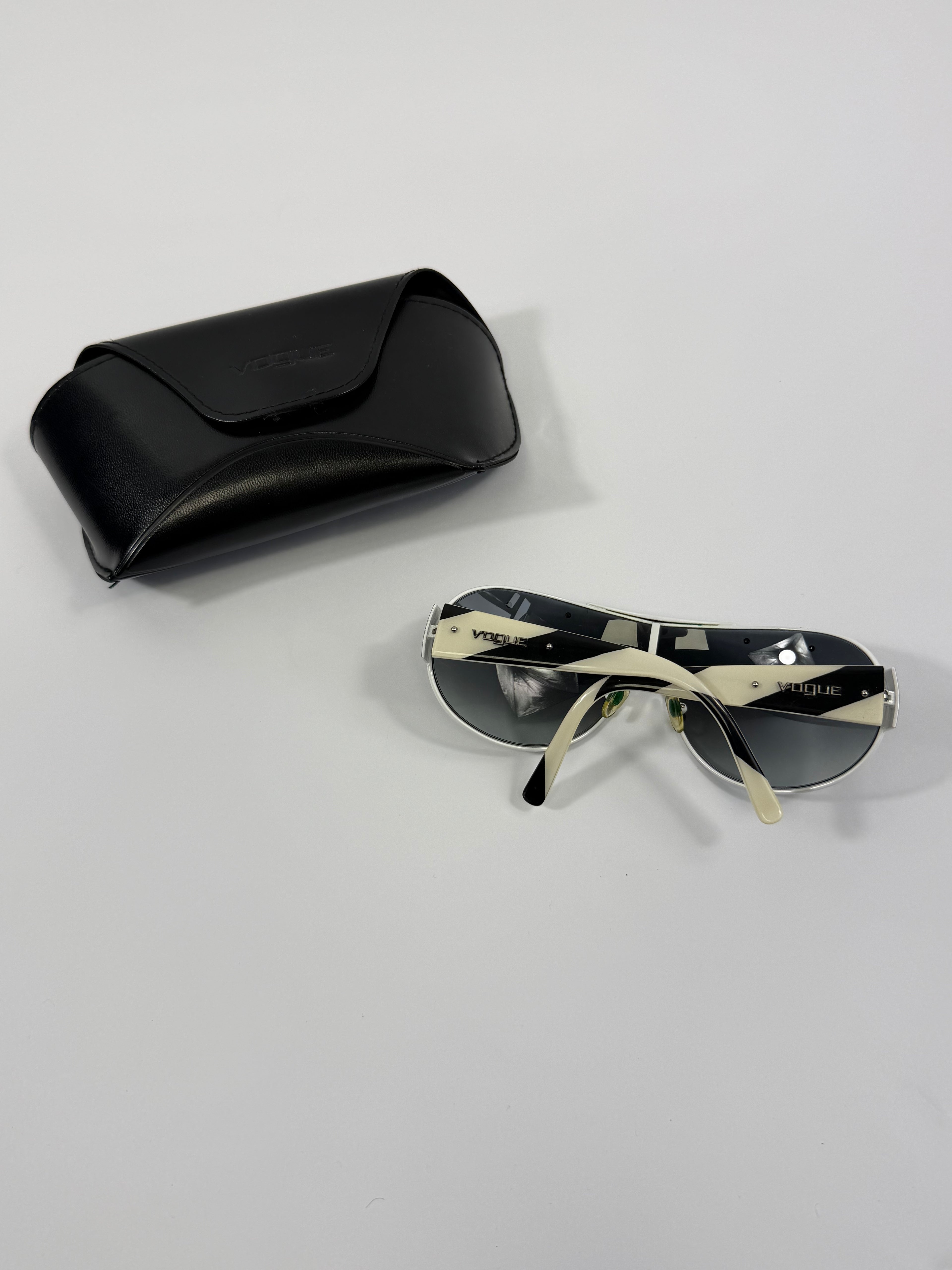 VINTAGE SHIELD SUNGLASSES
