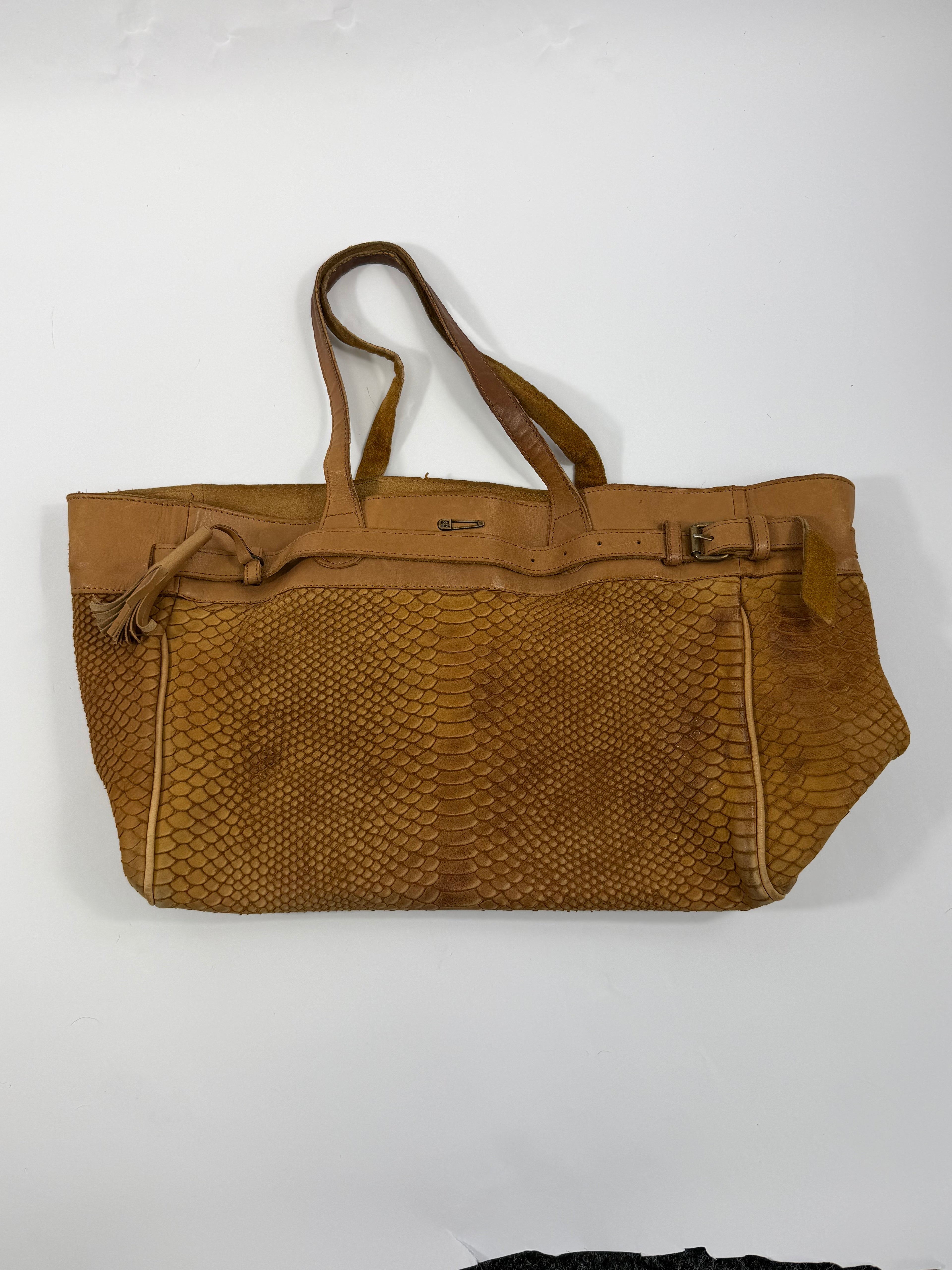 VINTAGE IKKS LEATHER BAG