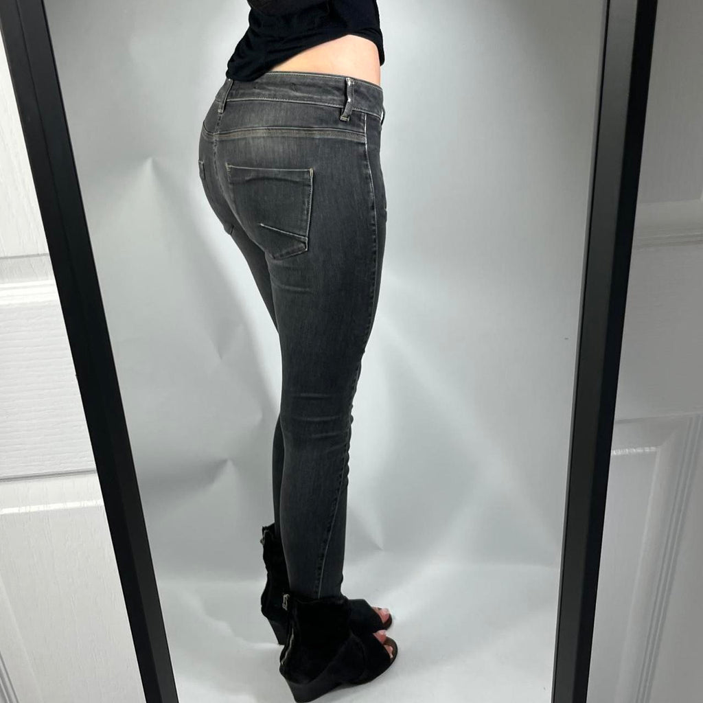 VINTAGE GUESS LOW RISE JEANS
