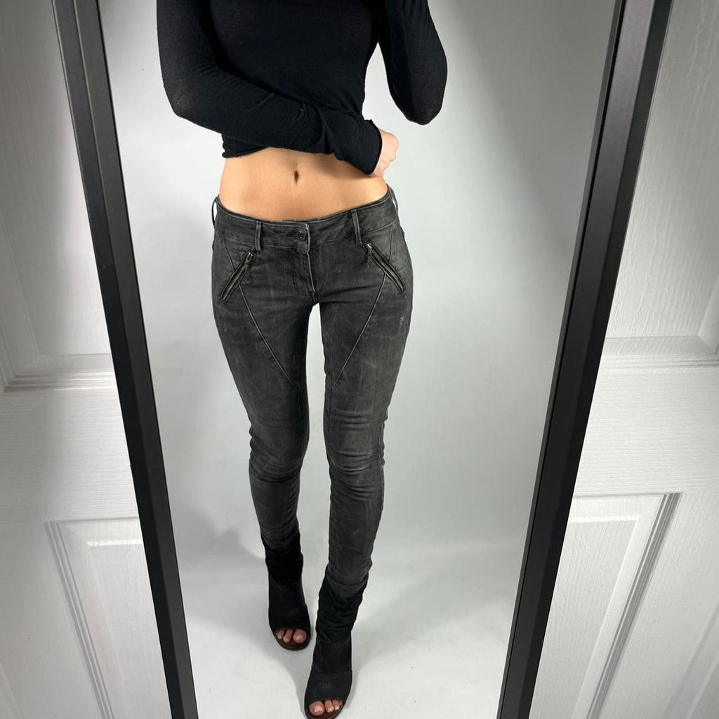 VINTAGE 2004 GUESS LOW RISE JEANS SIZE 27