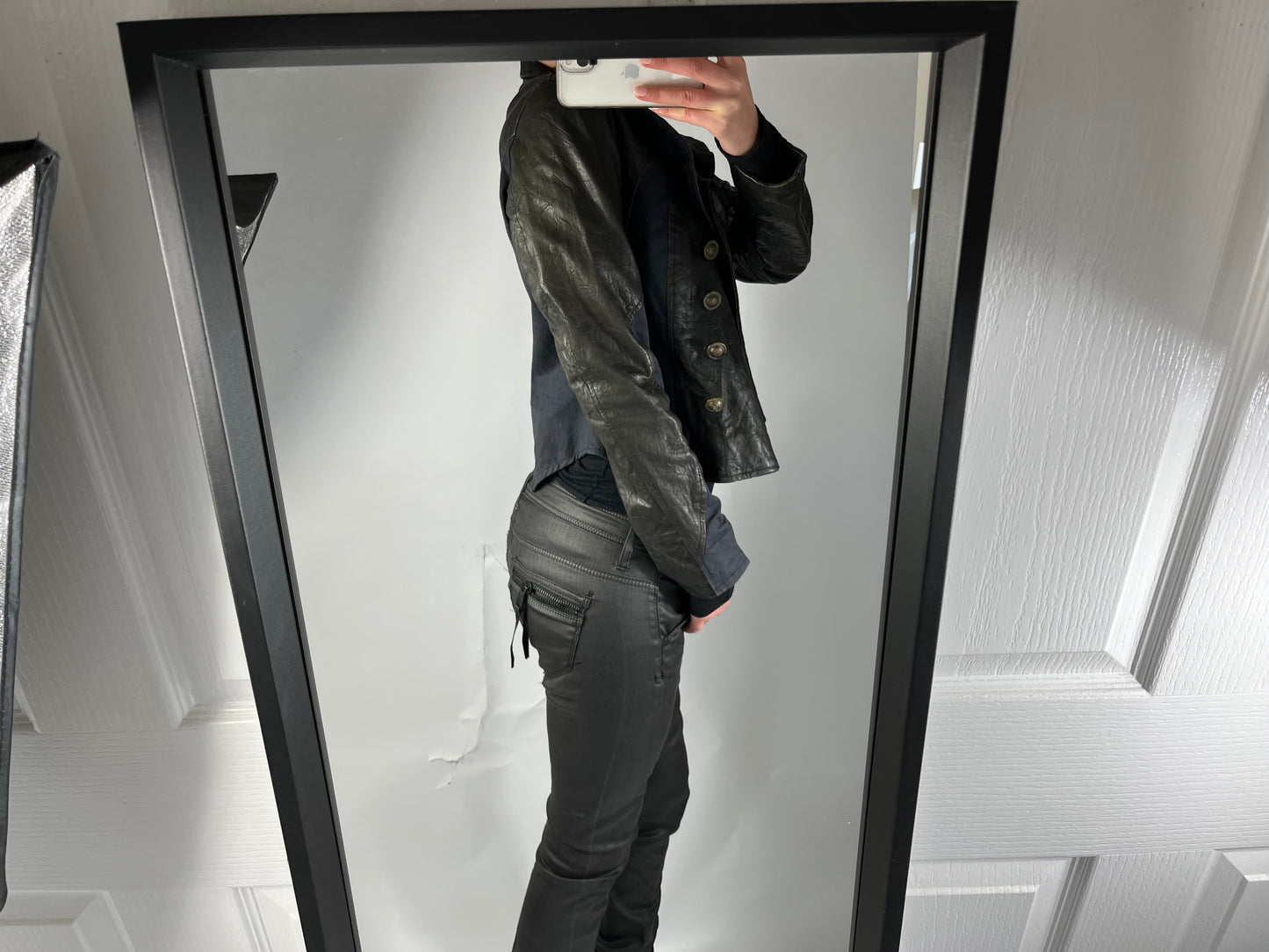 VINTAGE LEATHER JACKET