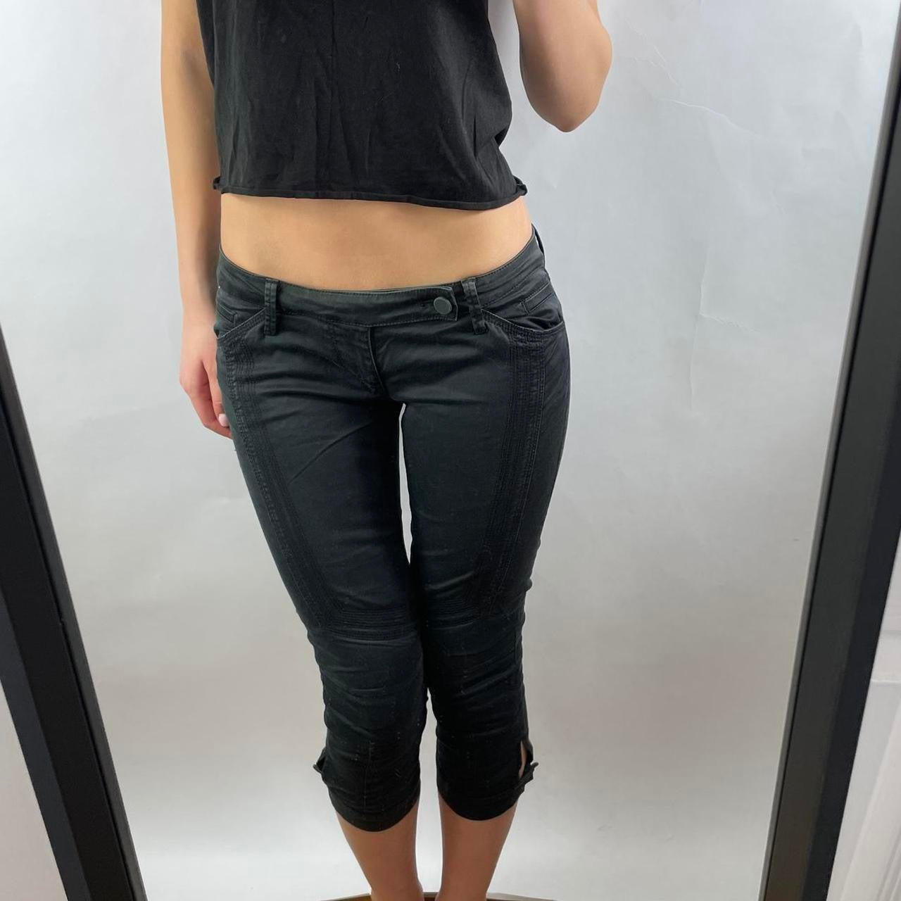 VINTAGE 2004 GUESS LOW RISE CAPRI PANTS SIZE 26