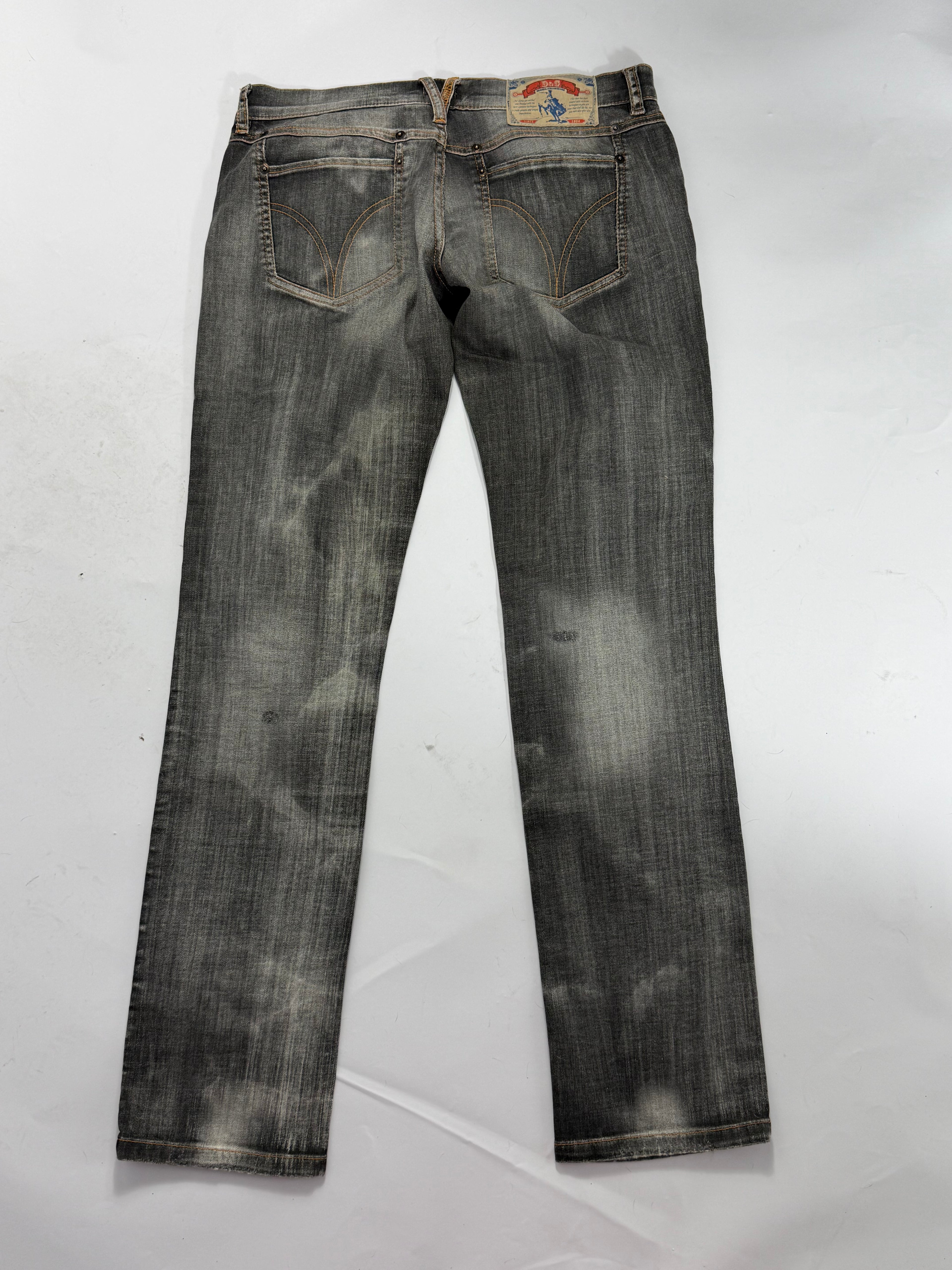 VINTAGE D&G JEANS SIZE 28
