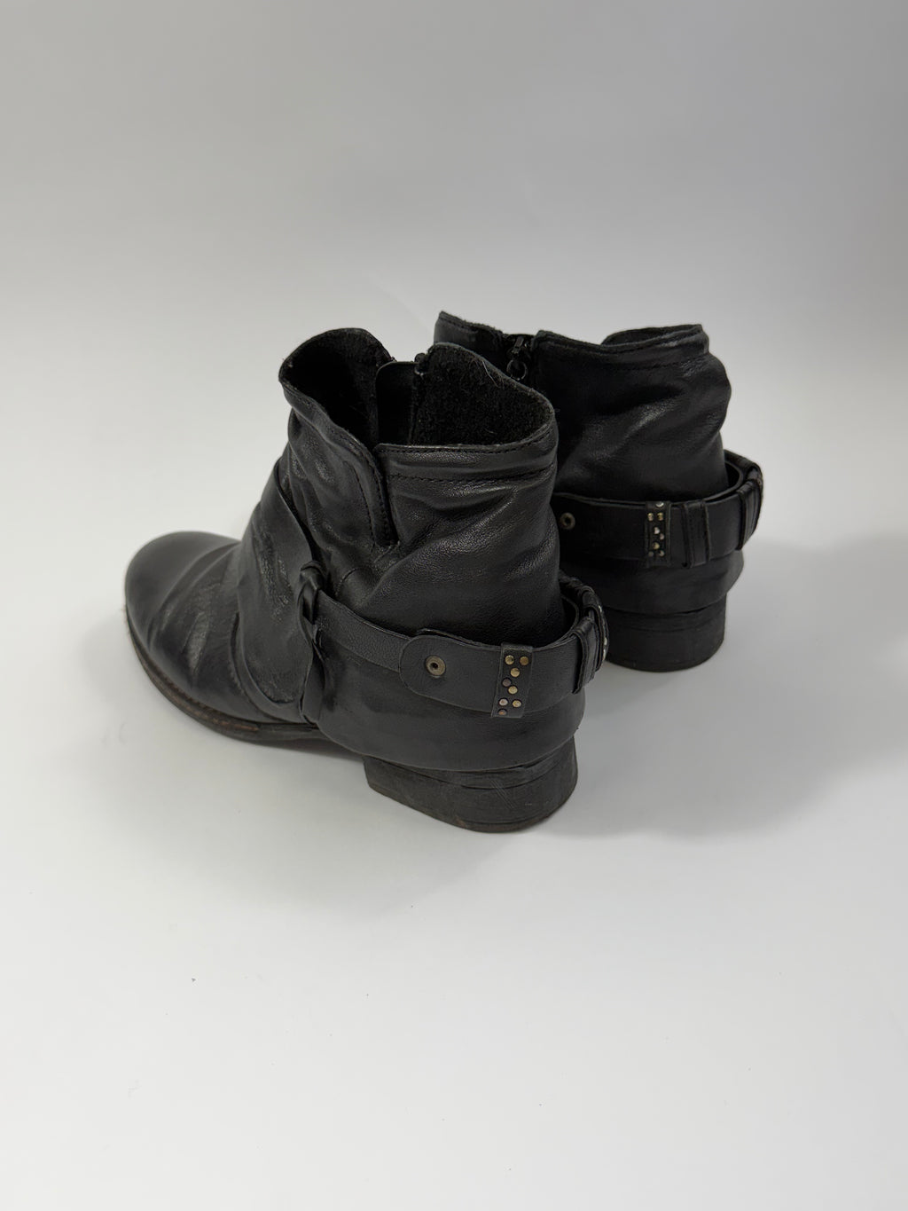 VINTAGE BOOTS EU41
