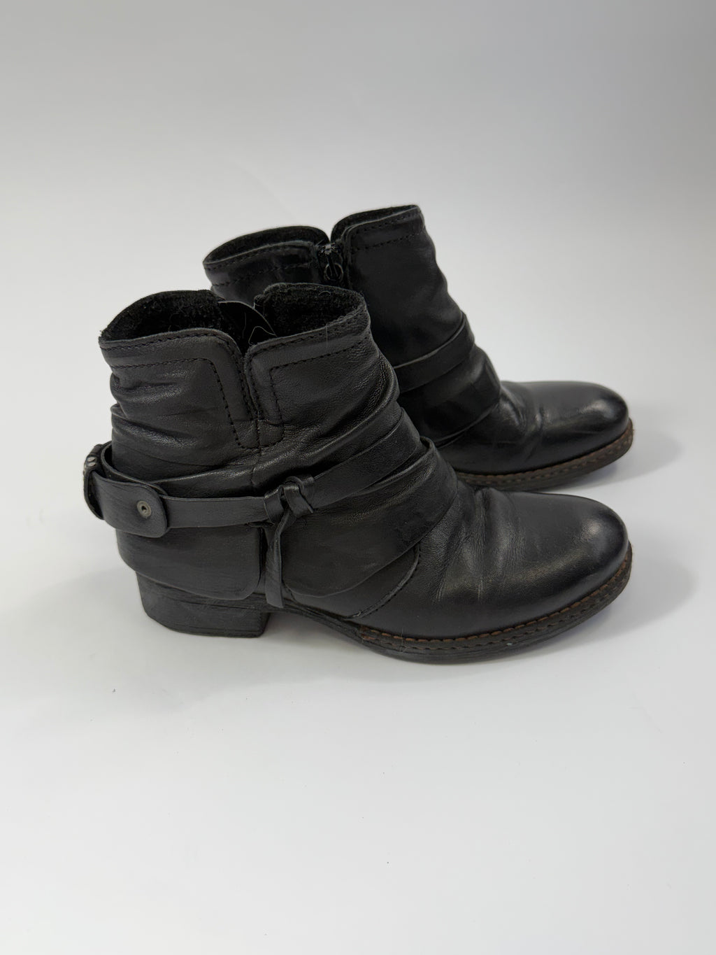 VINTAGE BOOTS EU36