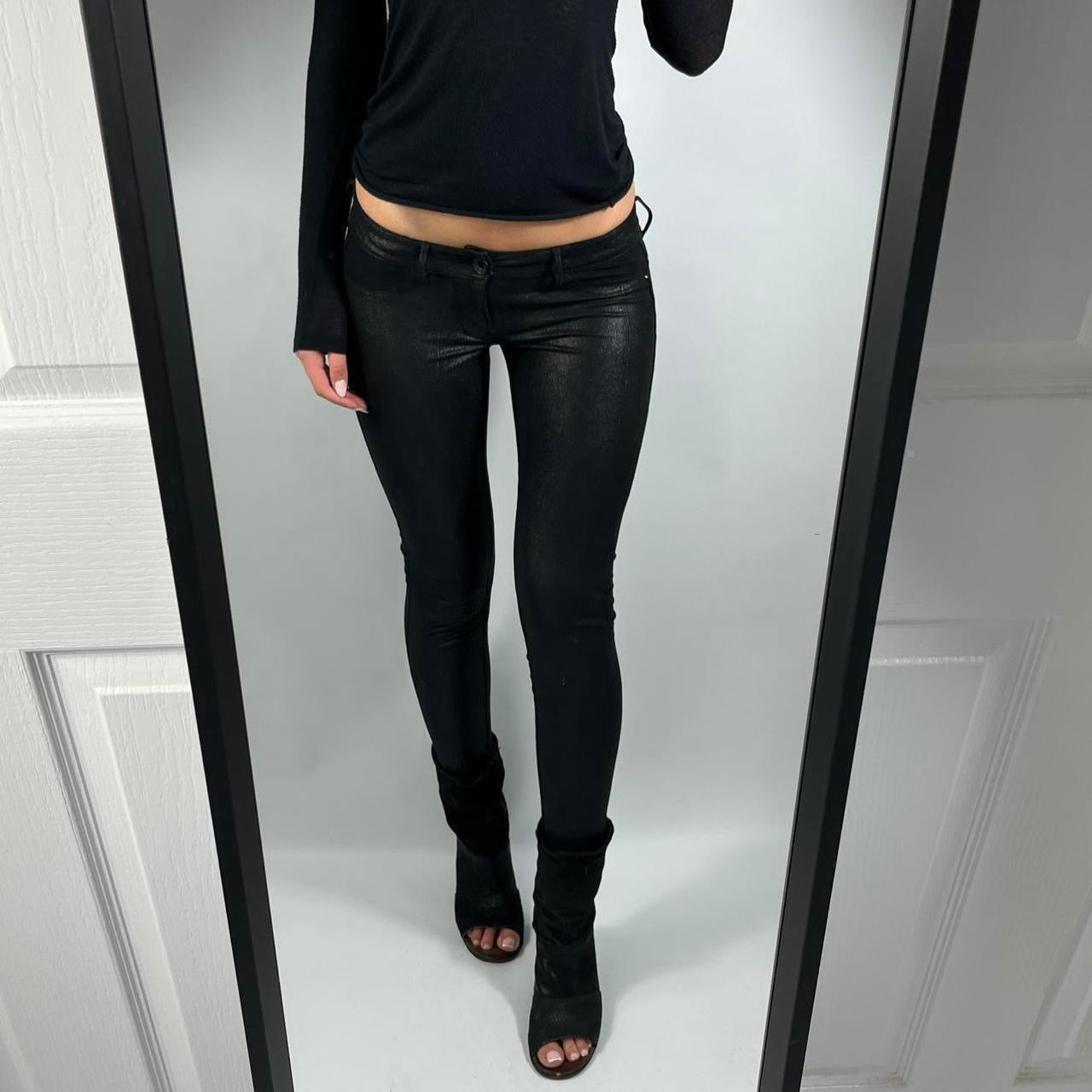 VINTAGE GUESS LOW RISE JEANS SIZE 28